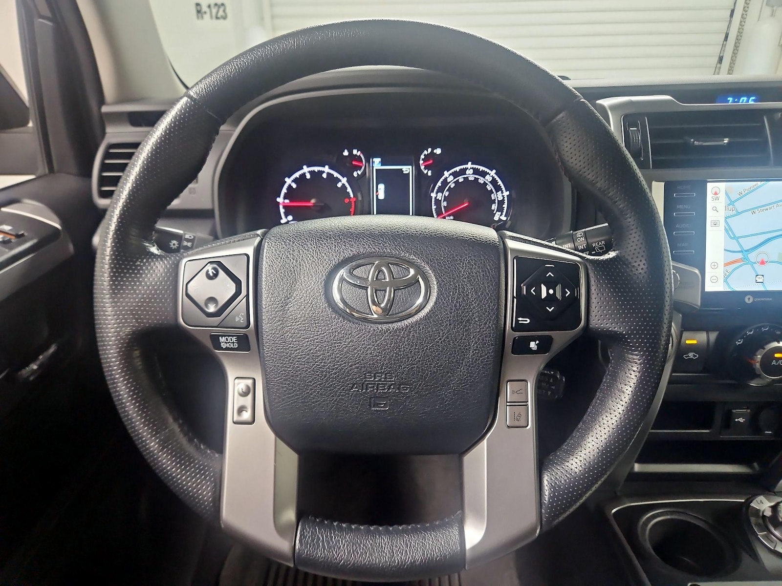 2024 Toyota 4Runner SR5 Premium - Photo 11