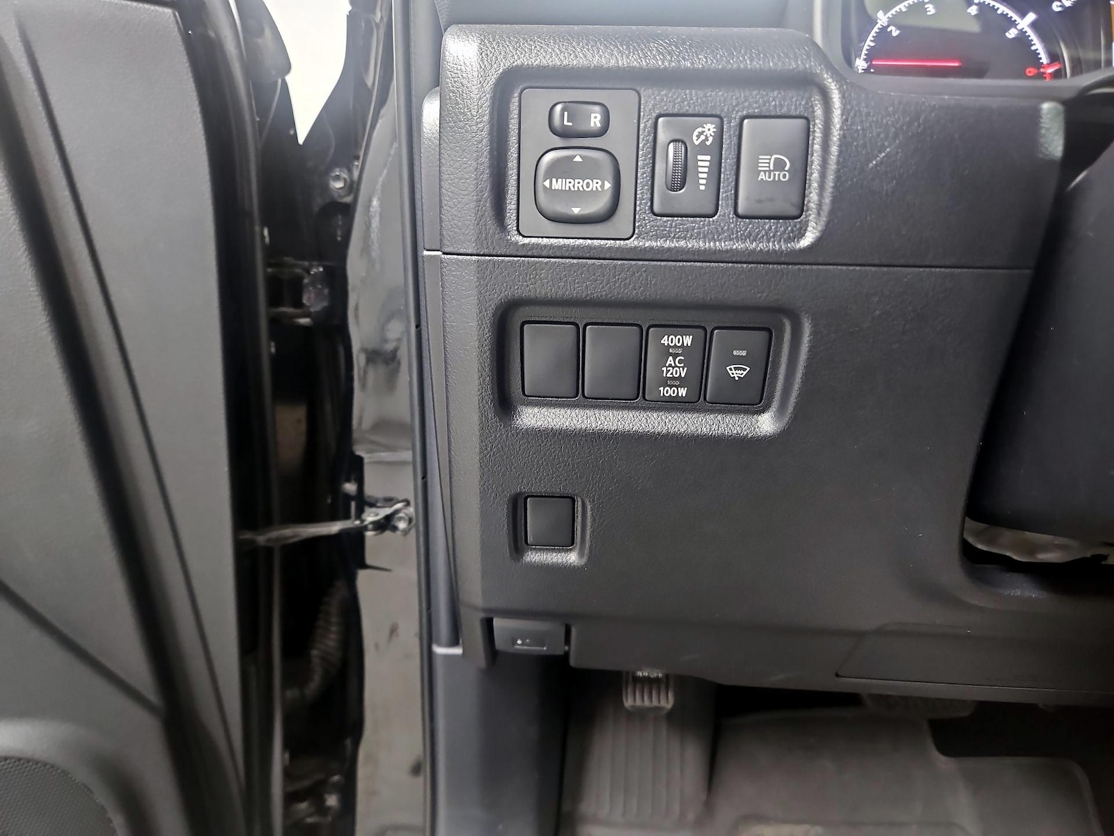 2024 Toyota 4Runner SR5 Premium - Photo 14