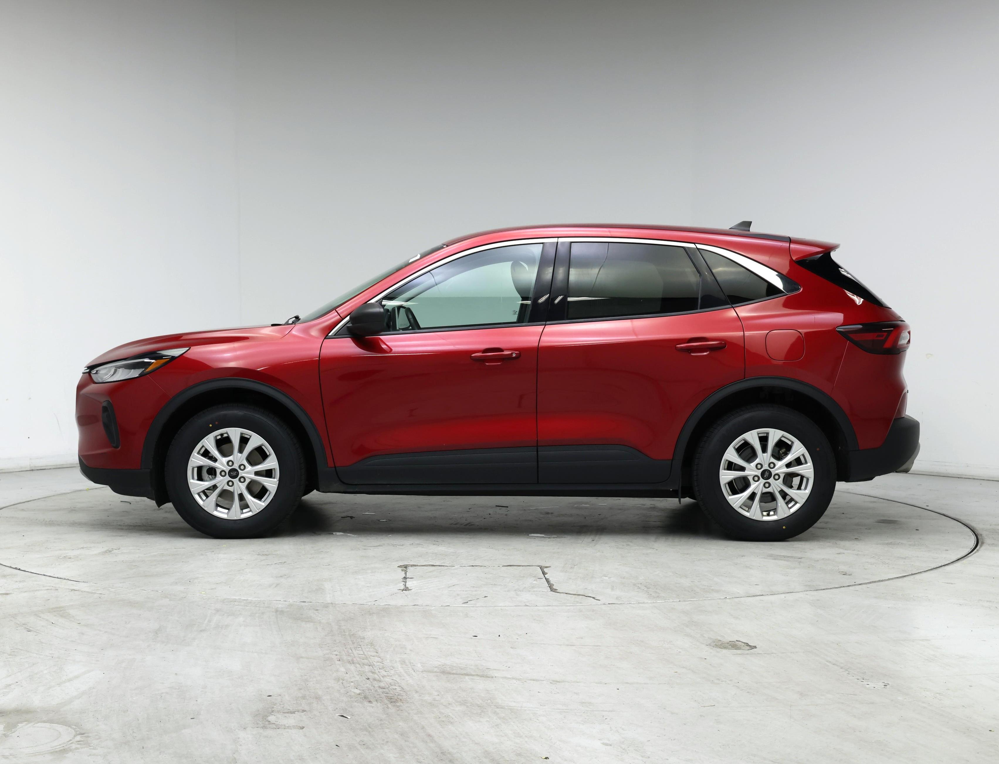 Thumbnail: 2023 Ford Escape - 3