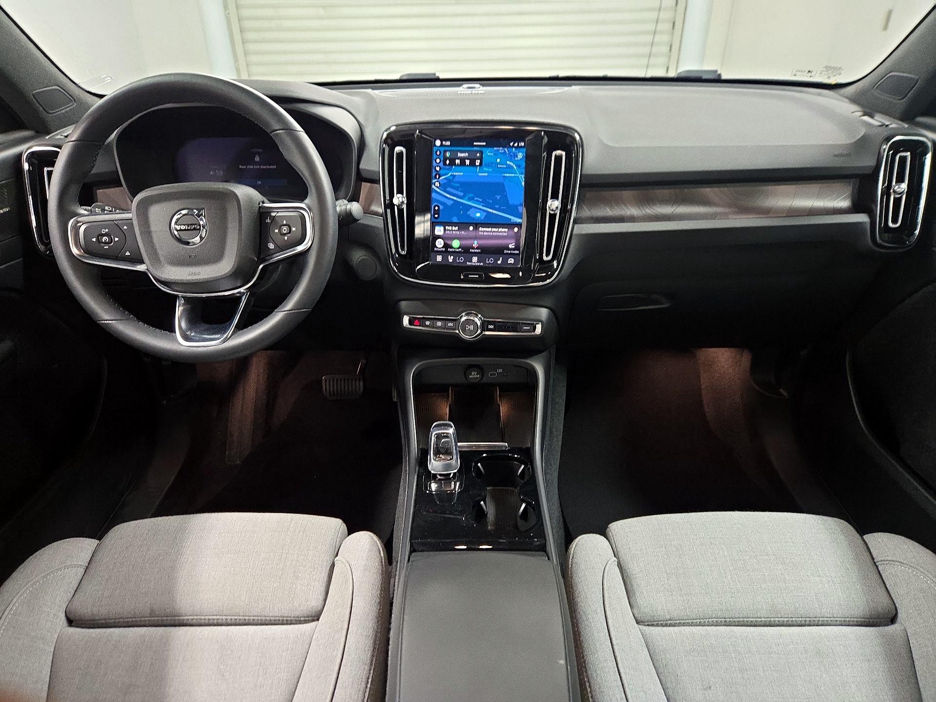Thumbnail: 2023 Volvo C40 - 9