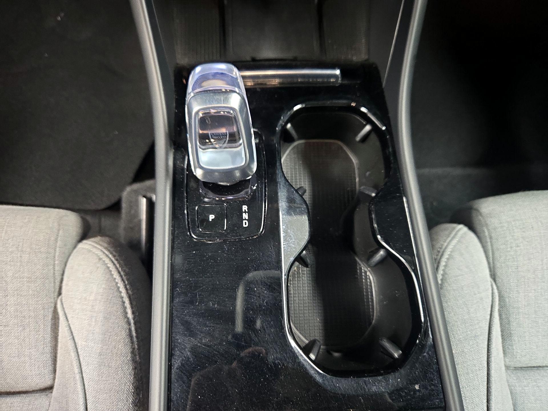 Thumbnail: 2023 Volvo C40 - 18