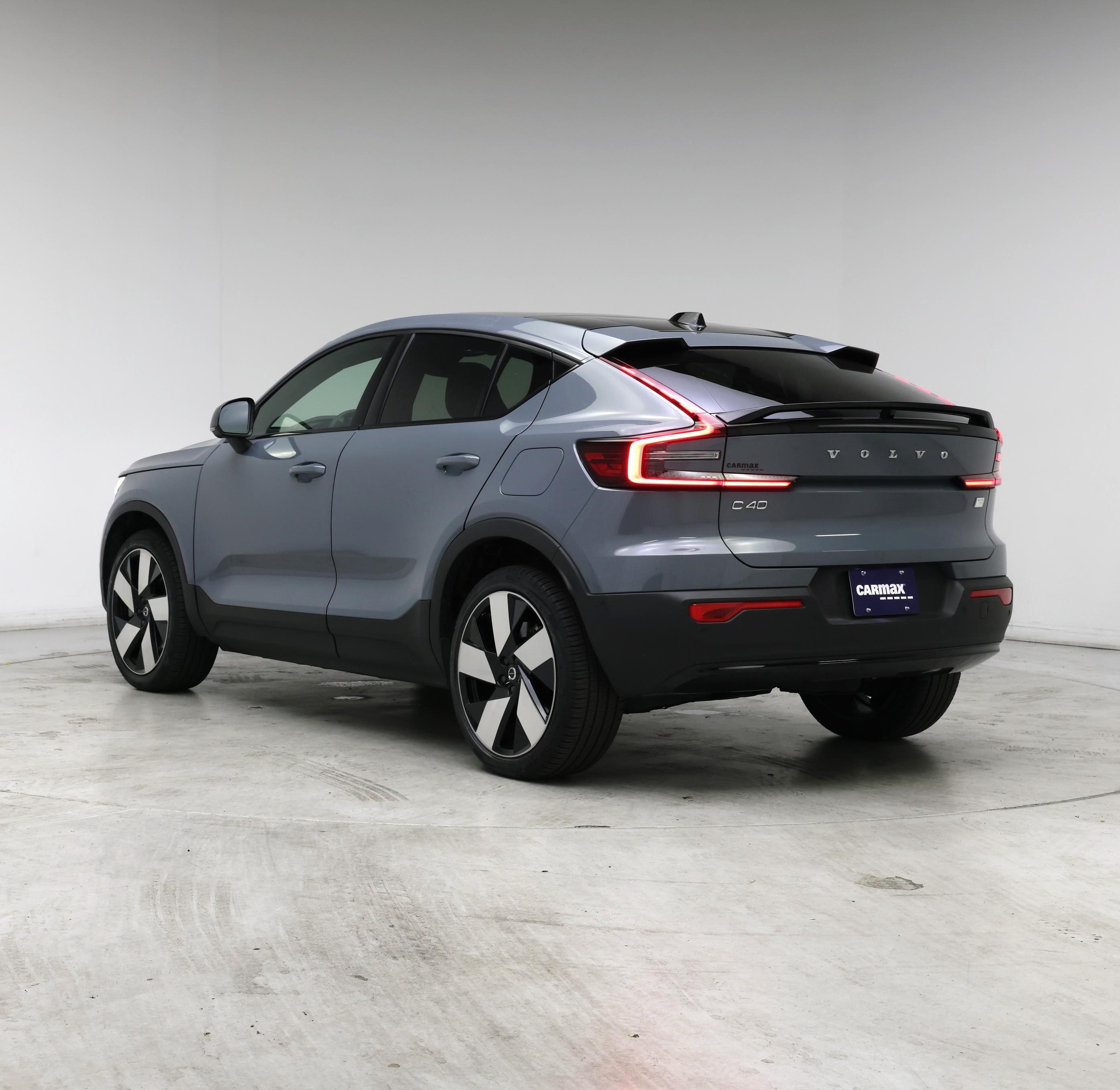 Thumbnail: 2023 Volvo C40 - 2