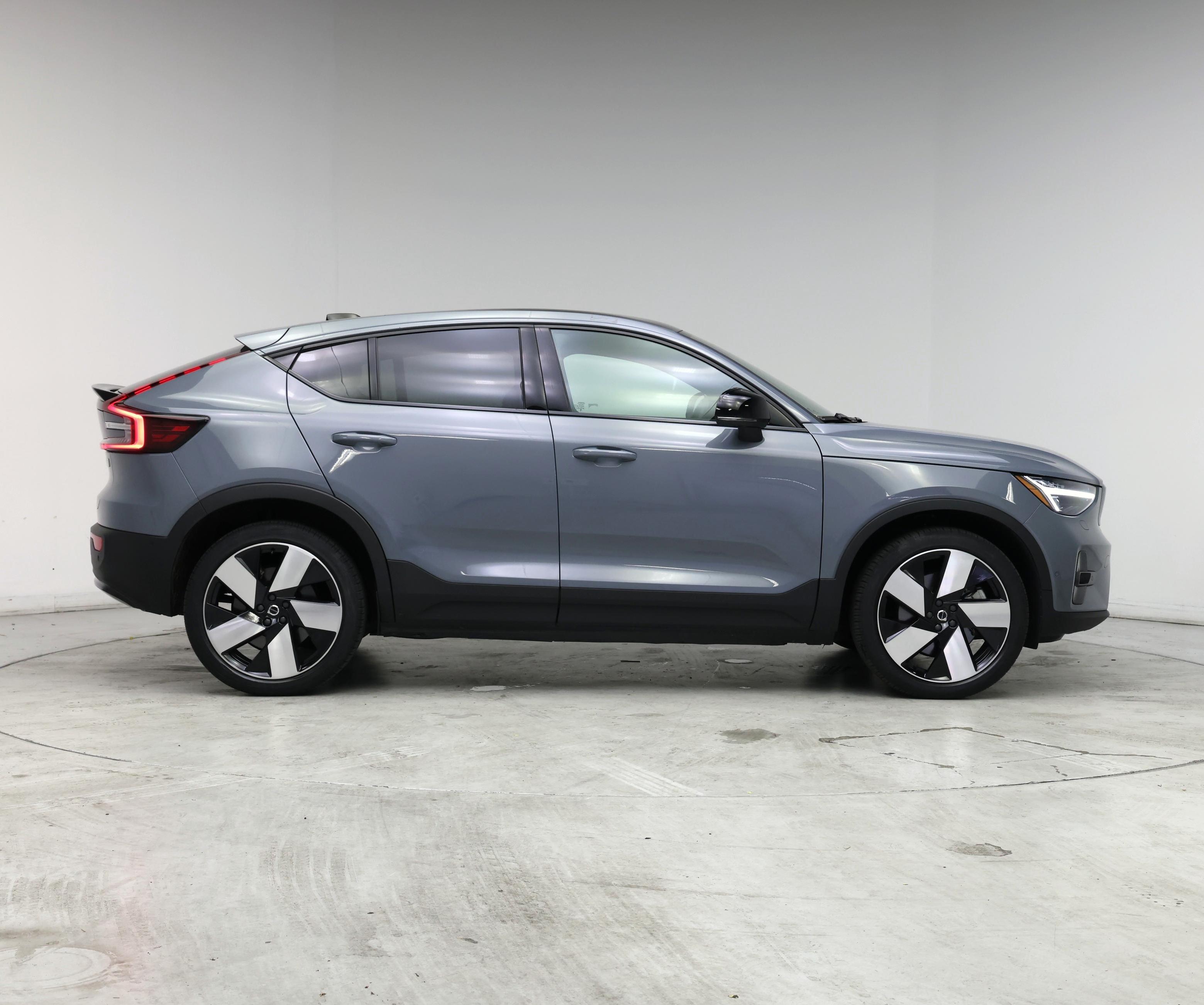Thumbnail: 2023 Volvo C40 - 7