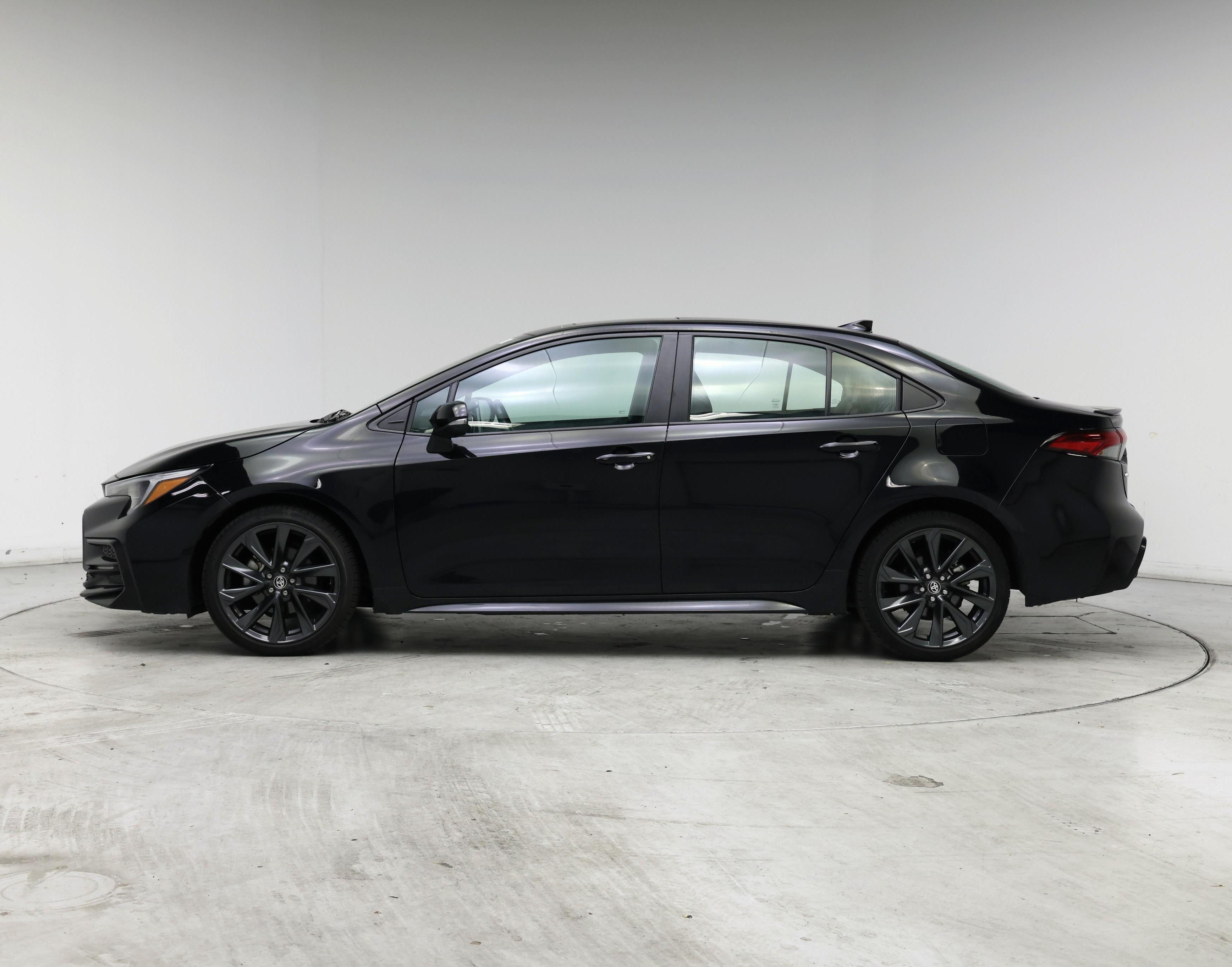 Thumbnail: 2024 Toyota Corolla - 3
