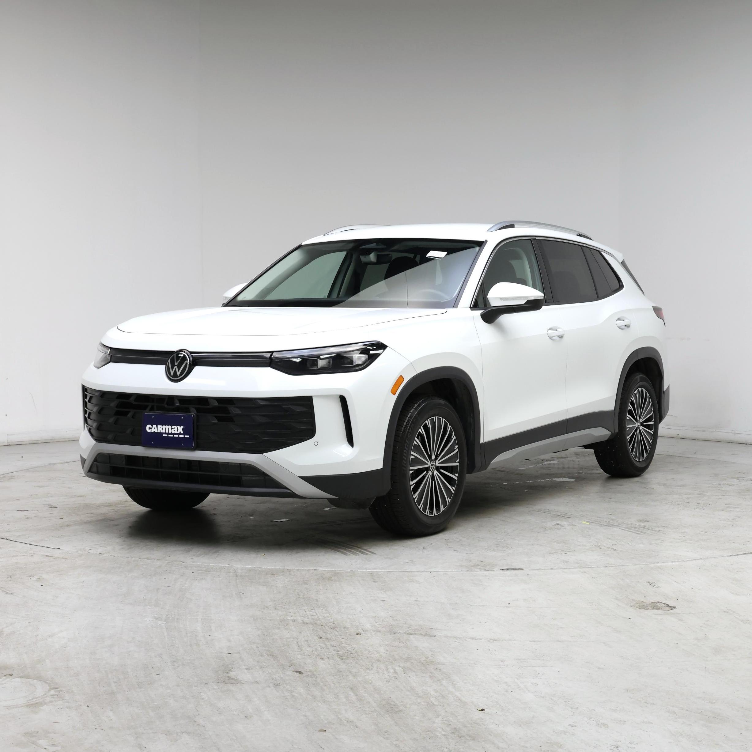 Thumbnail: 2025 Volkswagen Tiguan - 4