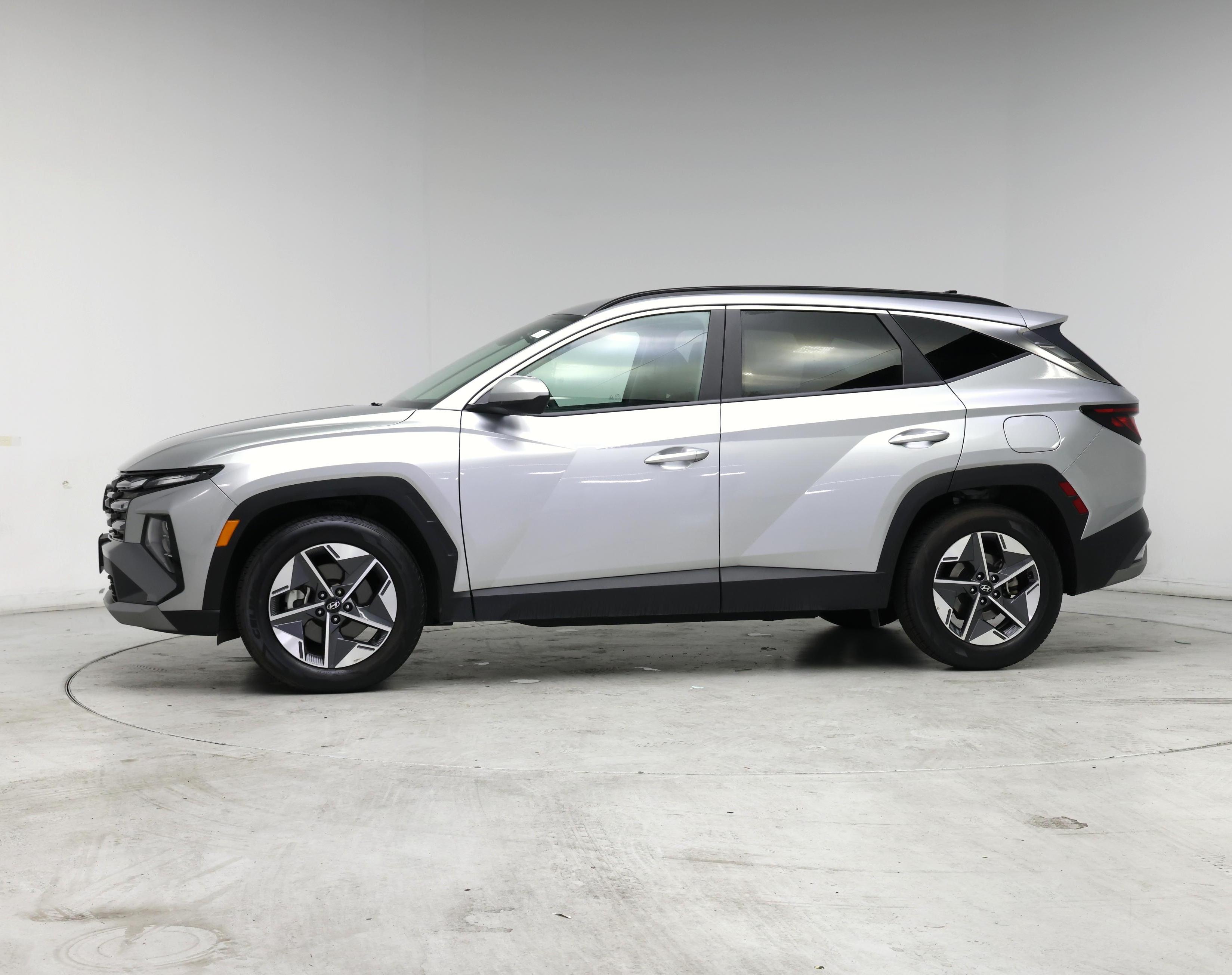 Thumbnail: 2025 Hyundai Tucson - 3