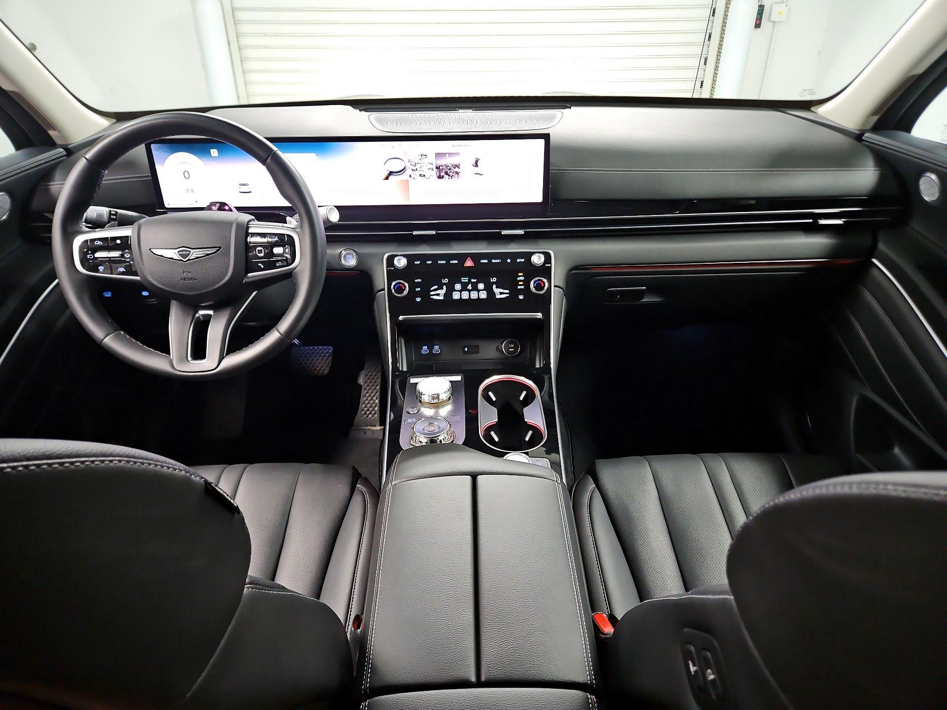 Thumbnail: 2025 Genesis GV80 - 9