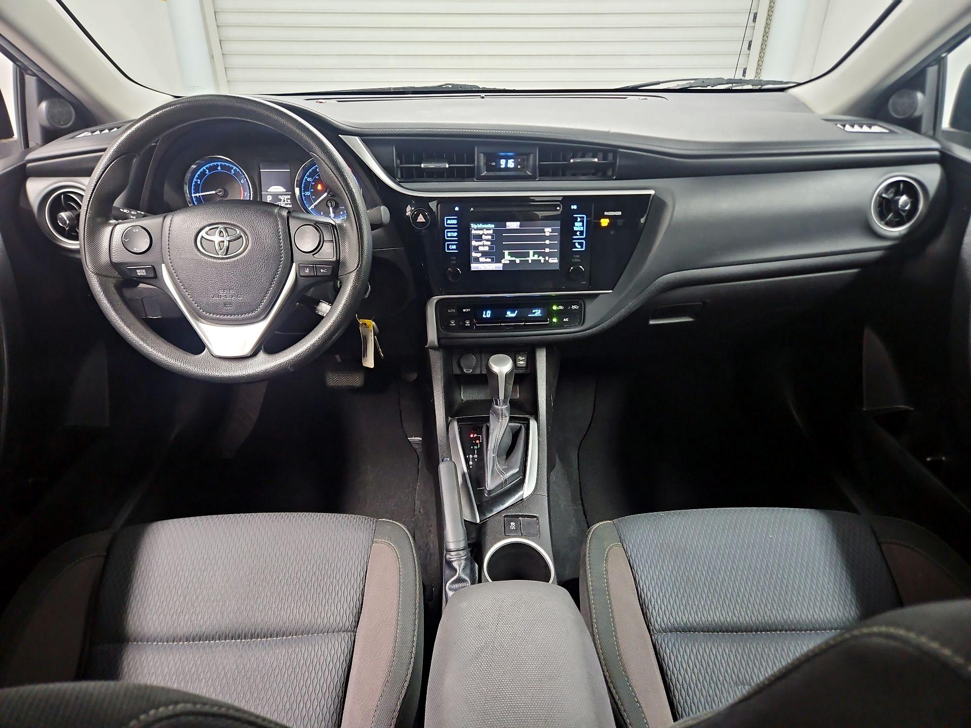 Thumbnail: 2017 Toyota Corolla - 9