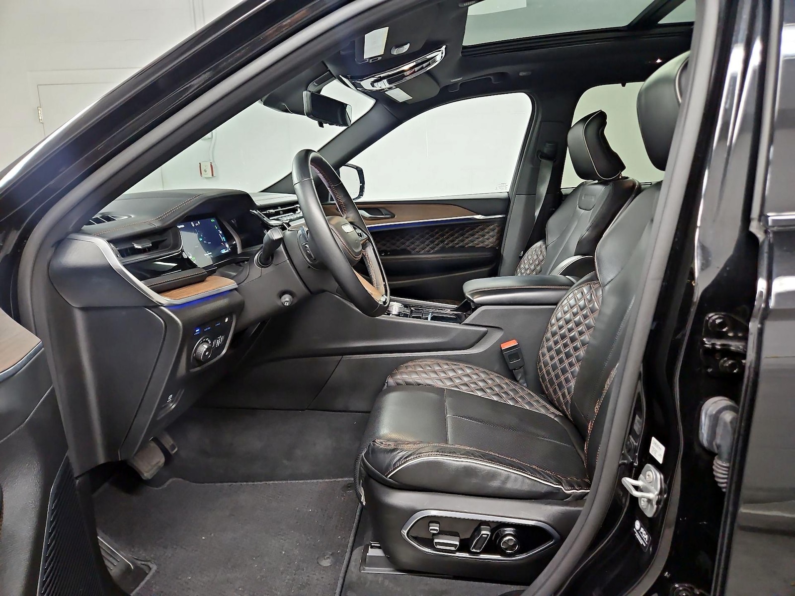 2022 Jeep Grand Cherokee Summit Reserve 4xe - Photo 12