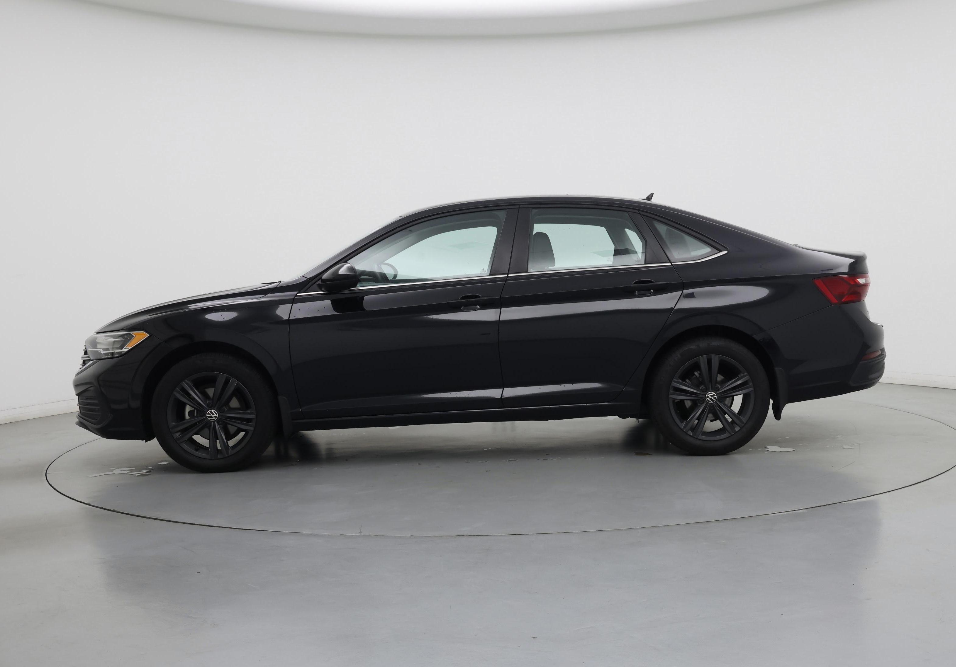 Thumbnail: 2024 Volkswagen Jetta - 3