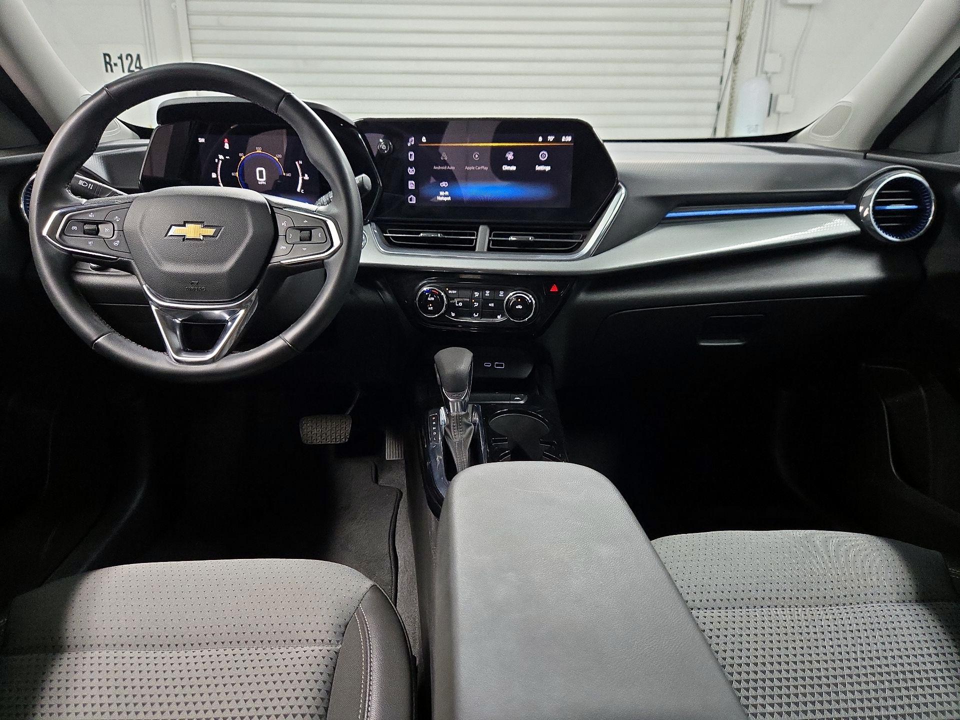 Thumbnail: 2024 Chevrolet Trax - 9