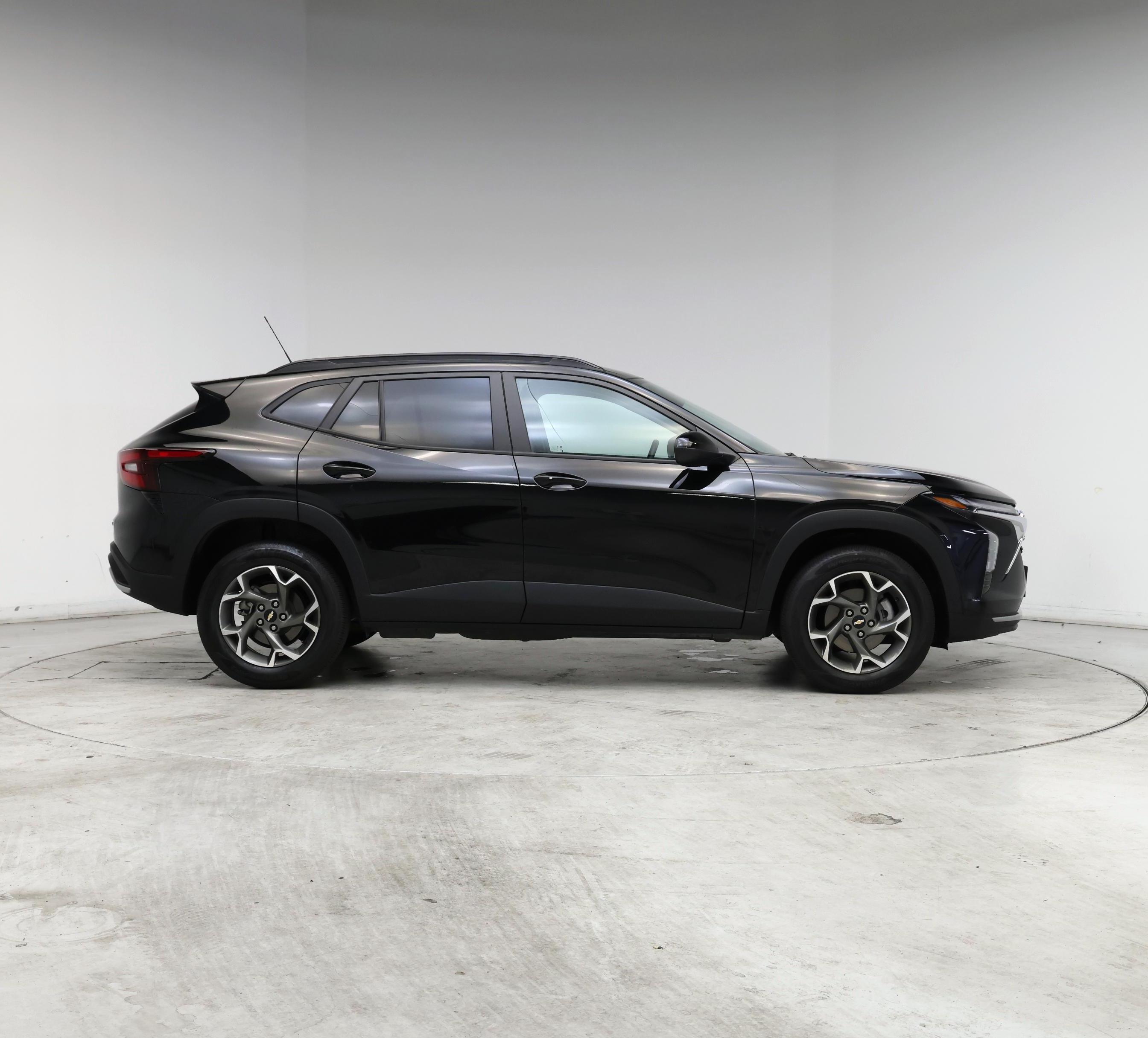 Thumbnail: 2024 Chevrolet Trax - 7