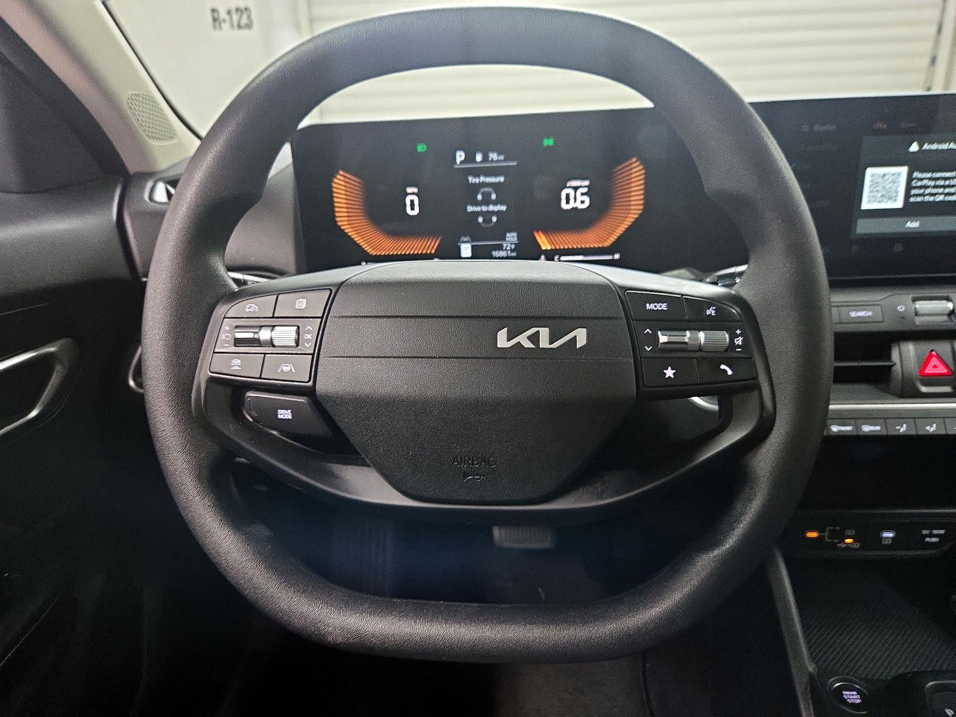 Thumbnail: 2025 Kia K4 - 10
