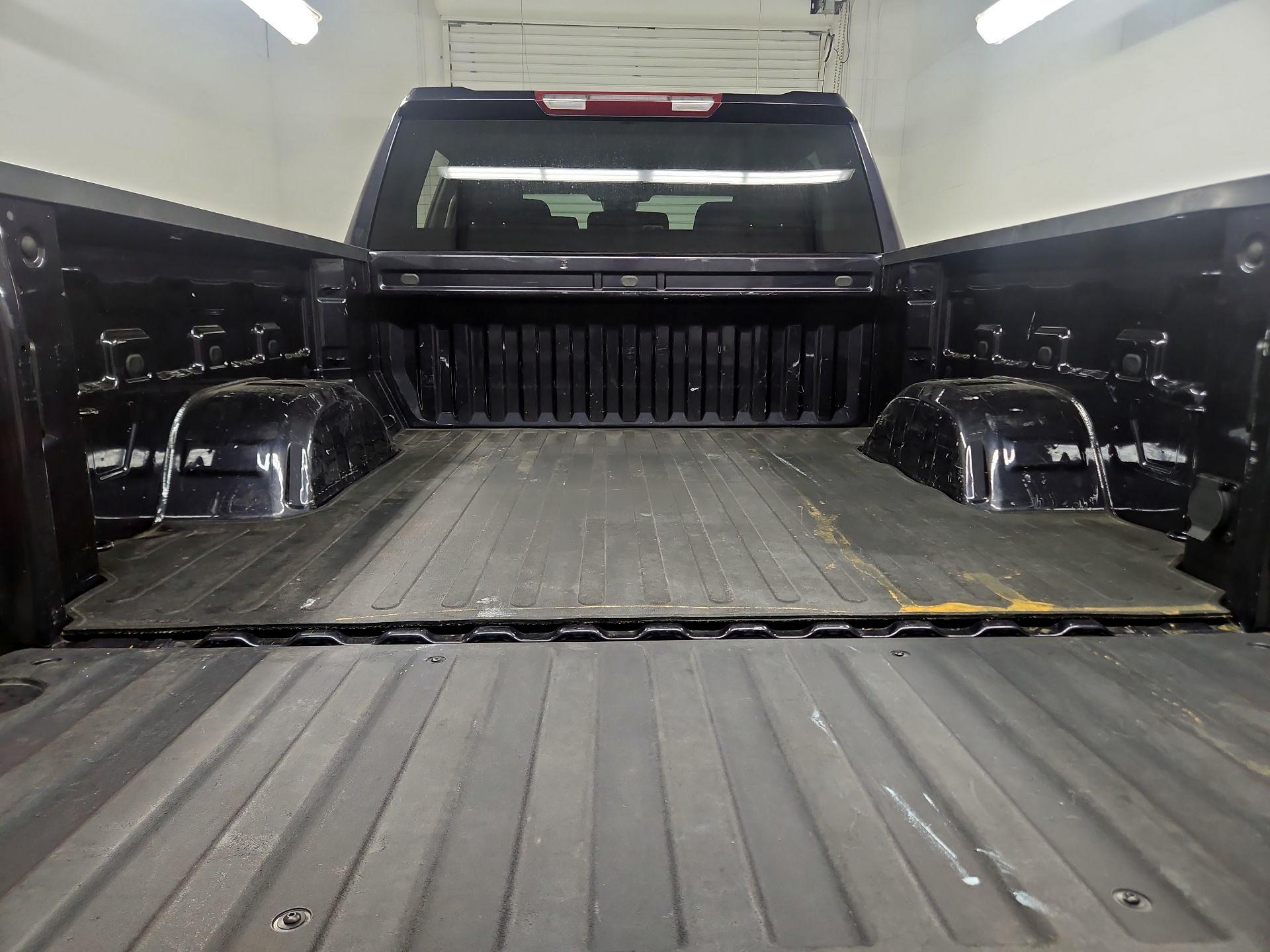 Thumbnail: 2023 Chevrolet Silverado 1500 - 20