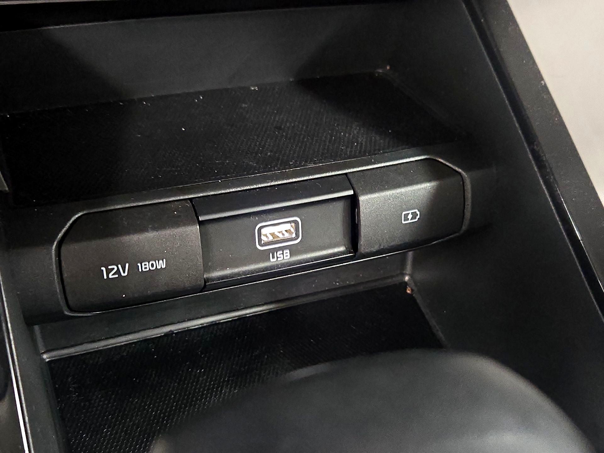 Thumbnail: 2020 Kia Telluride - 18