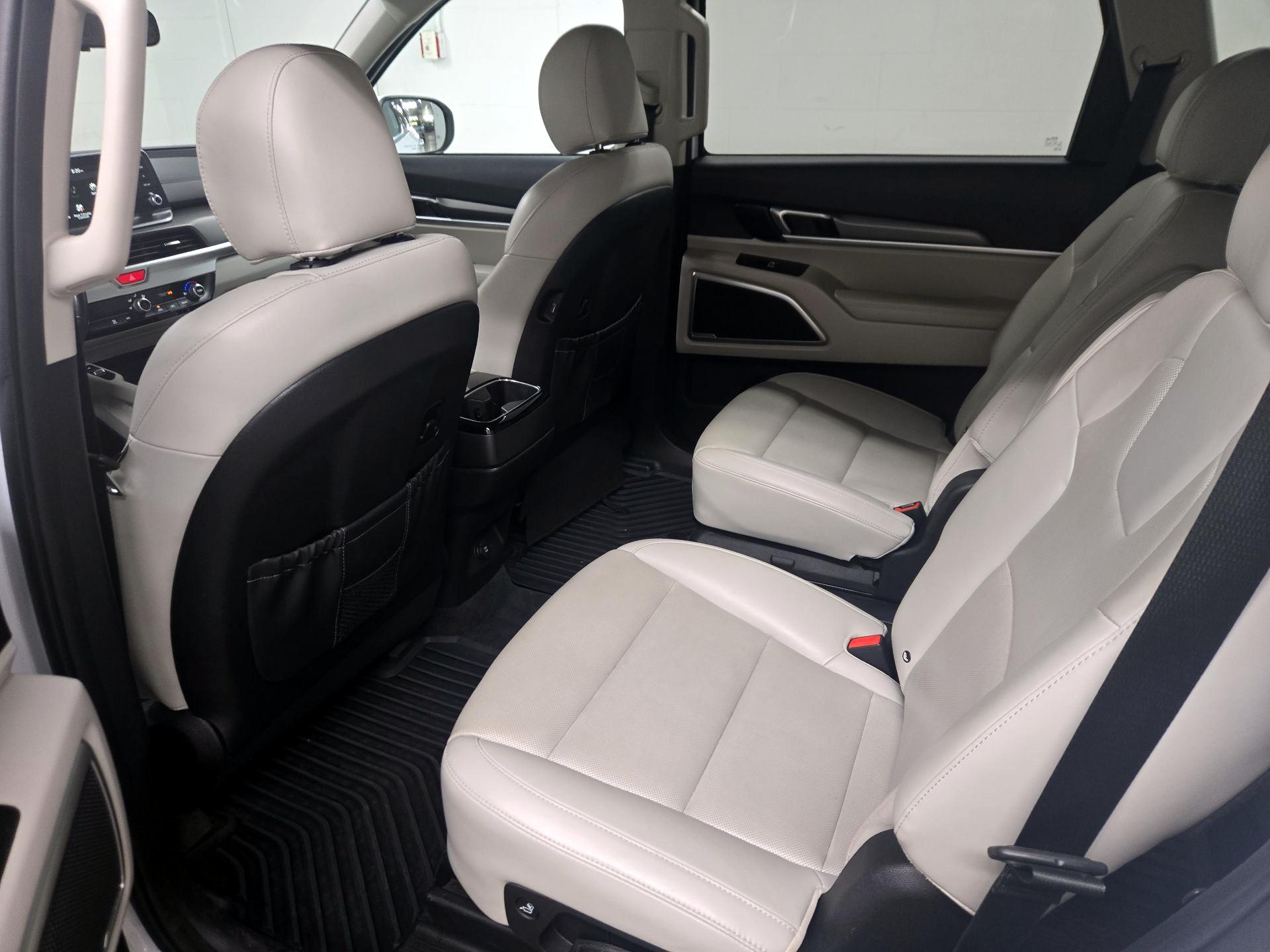 Thumbnail: 2020 Kia Telluride - 20