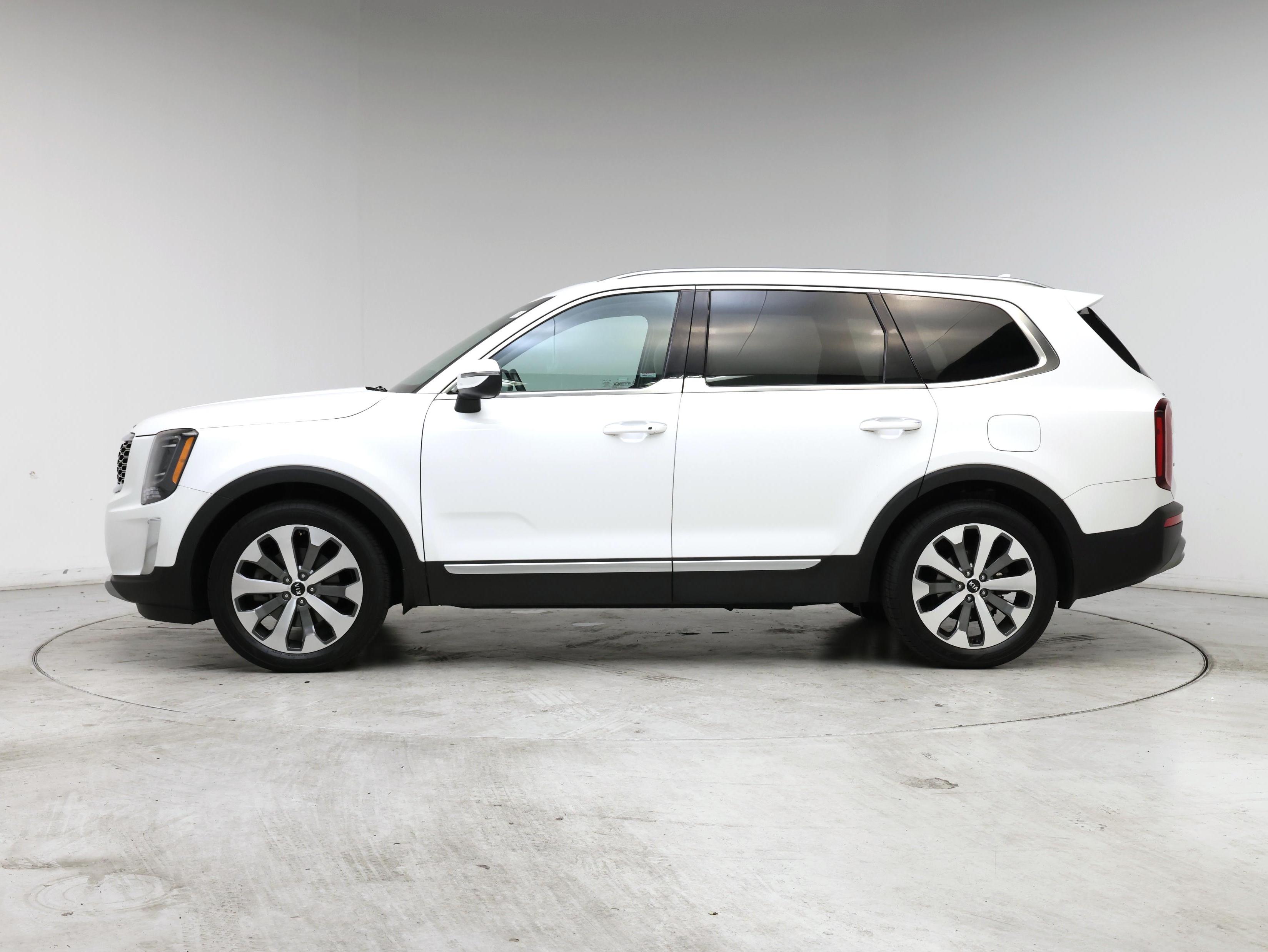 Thumbnail: 2020 Kia Telluride - 3