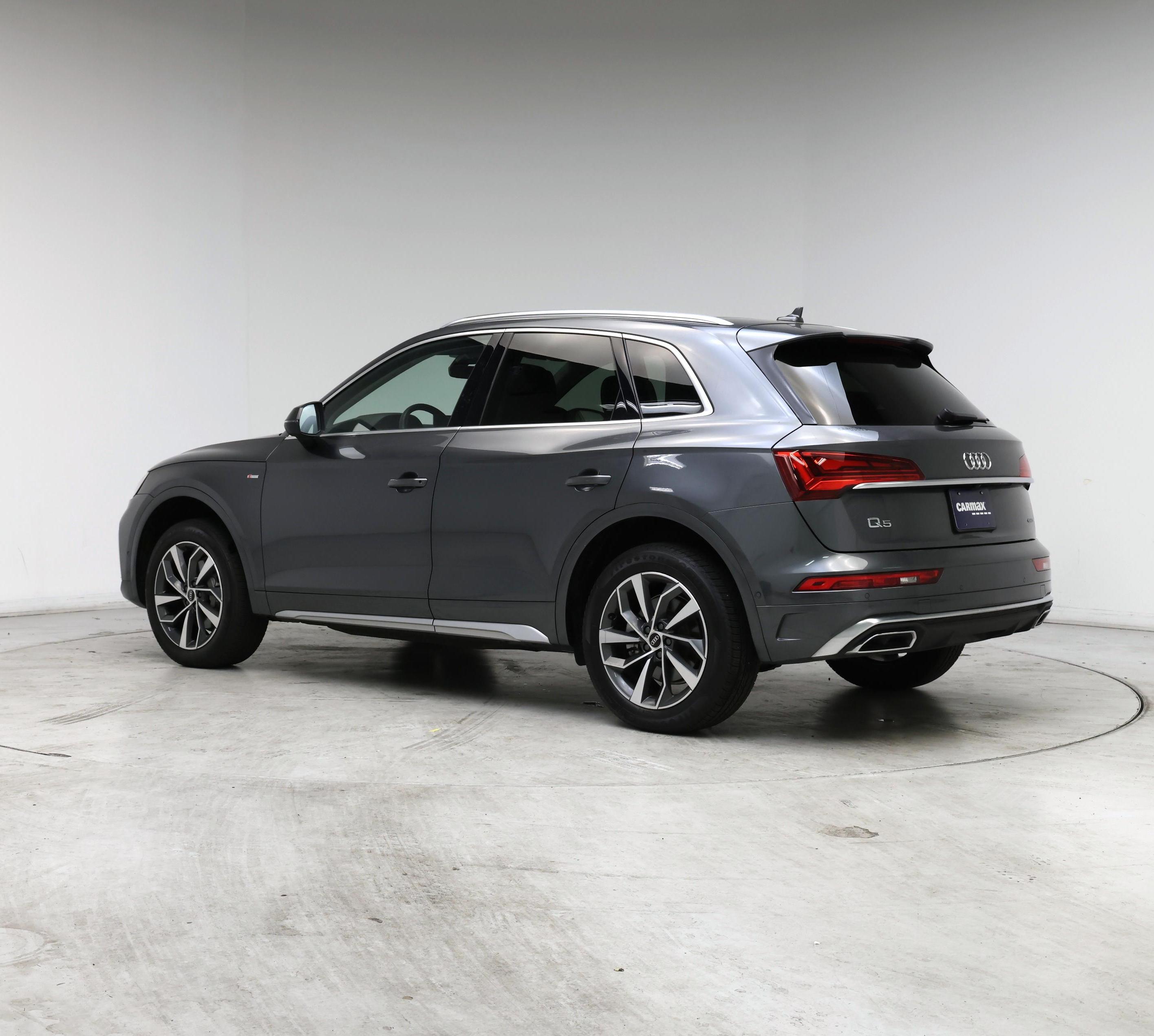 Thumbnail: 2023 Audi Q5 - 2