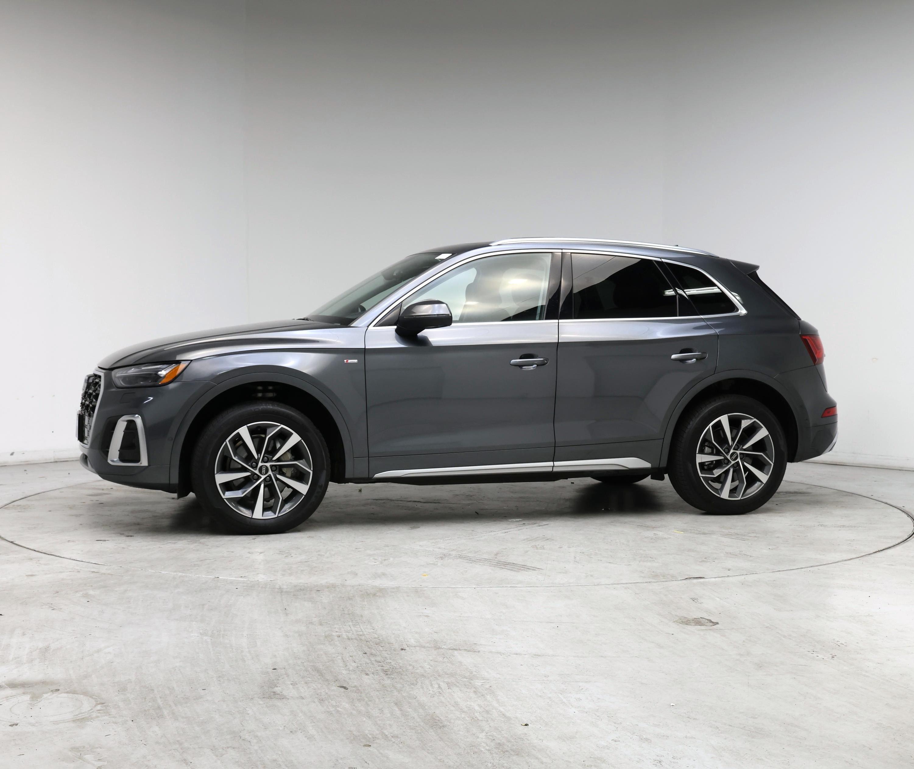 Thumbnail: 2023 Audi Q5 - 3