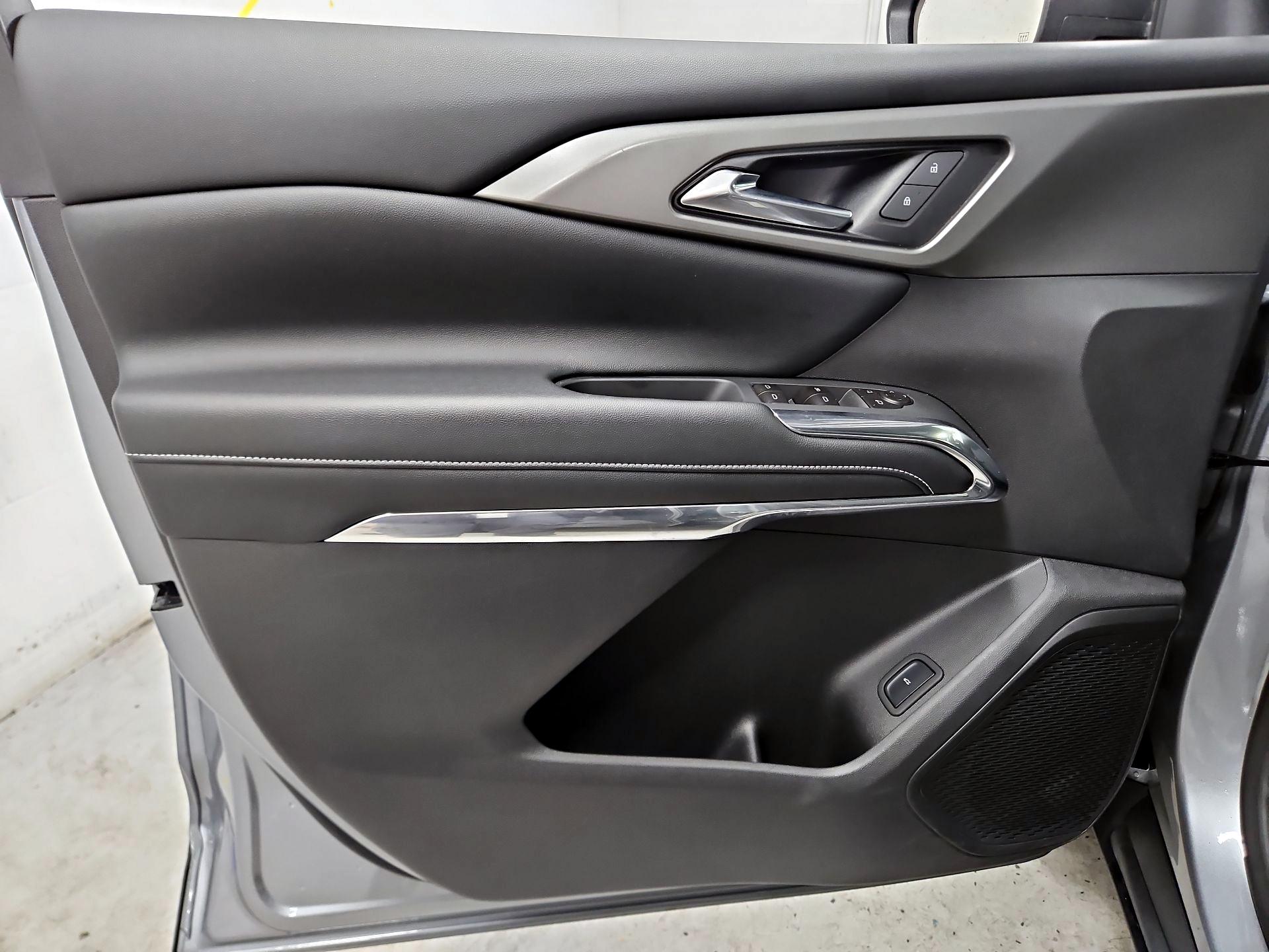 Thumbnail: 2025 Chevrolet Traverse - 12