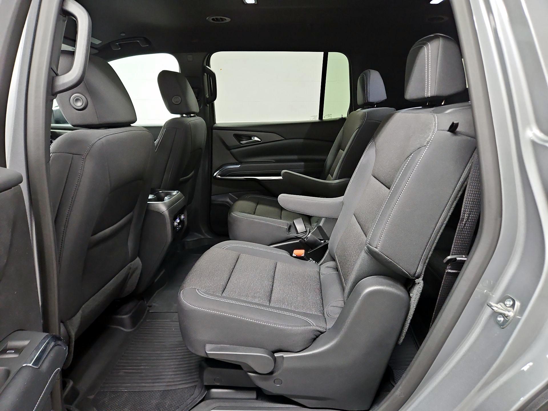 Thumbnail: 2025 Chevrolet Traverse - 20