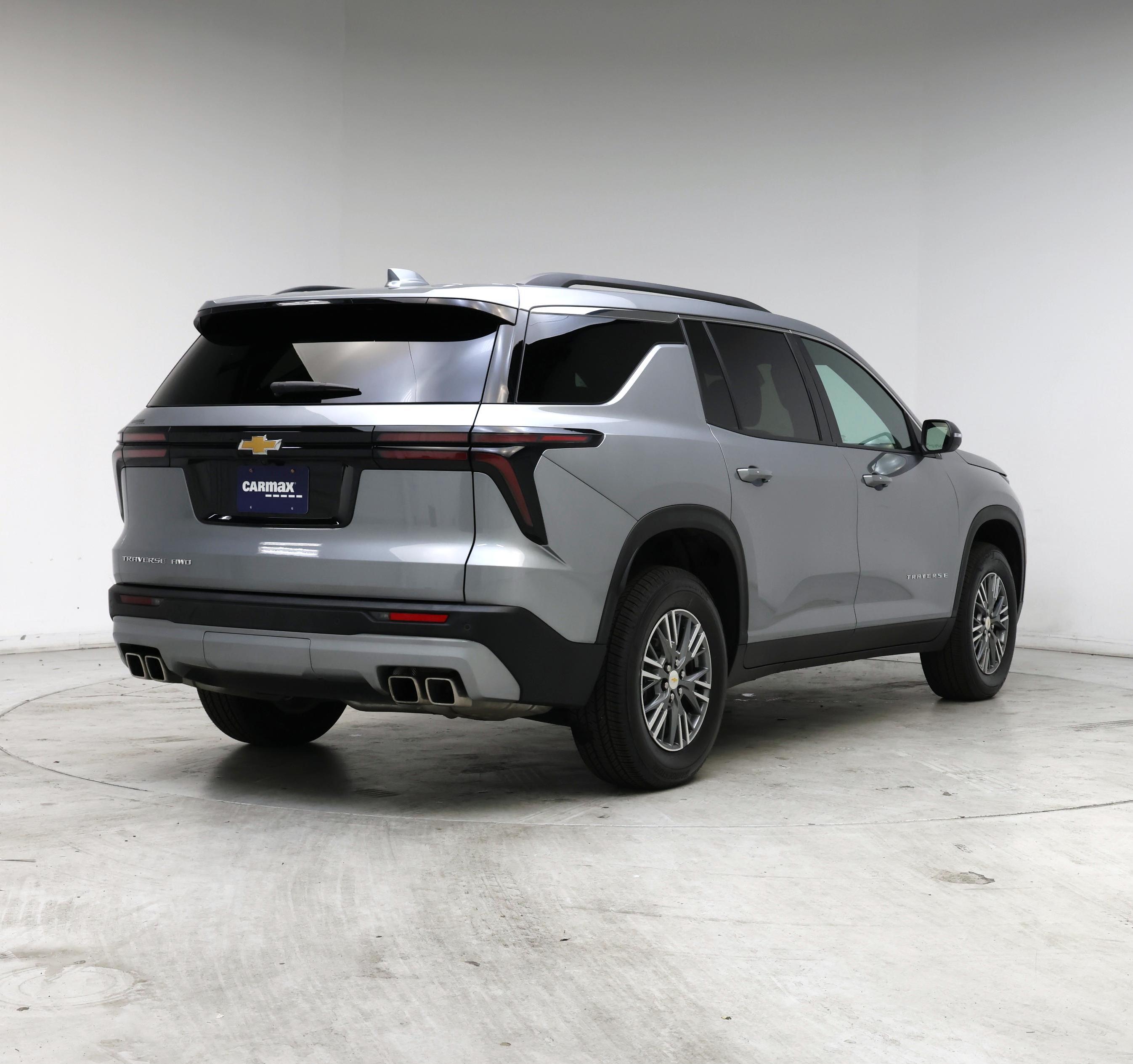 Thumbnail: 2025 Chevrolet Traverse - 8