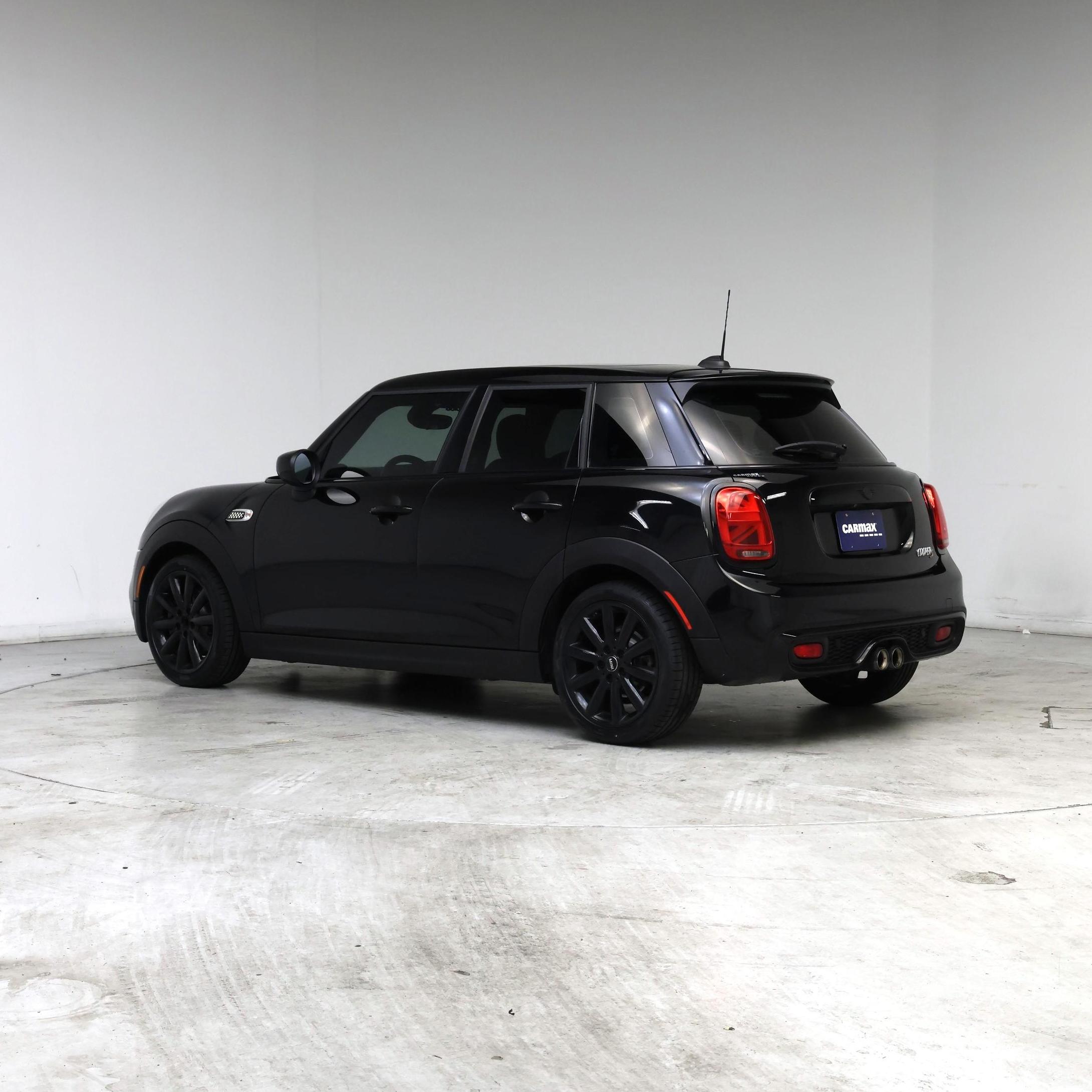 Thumbnail: 2020 MINI Cooper Hardtop - 2