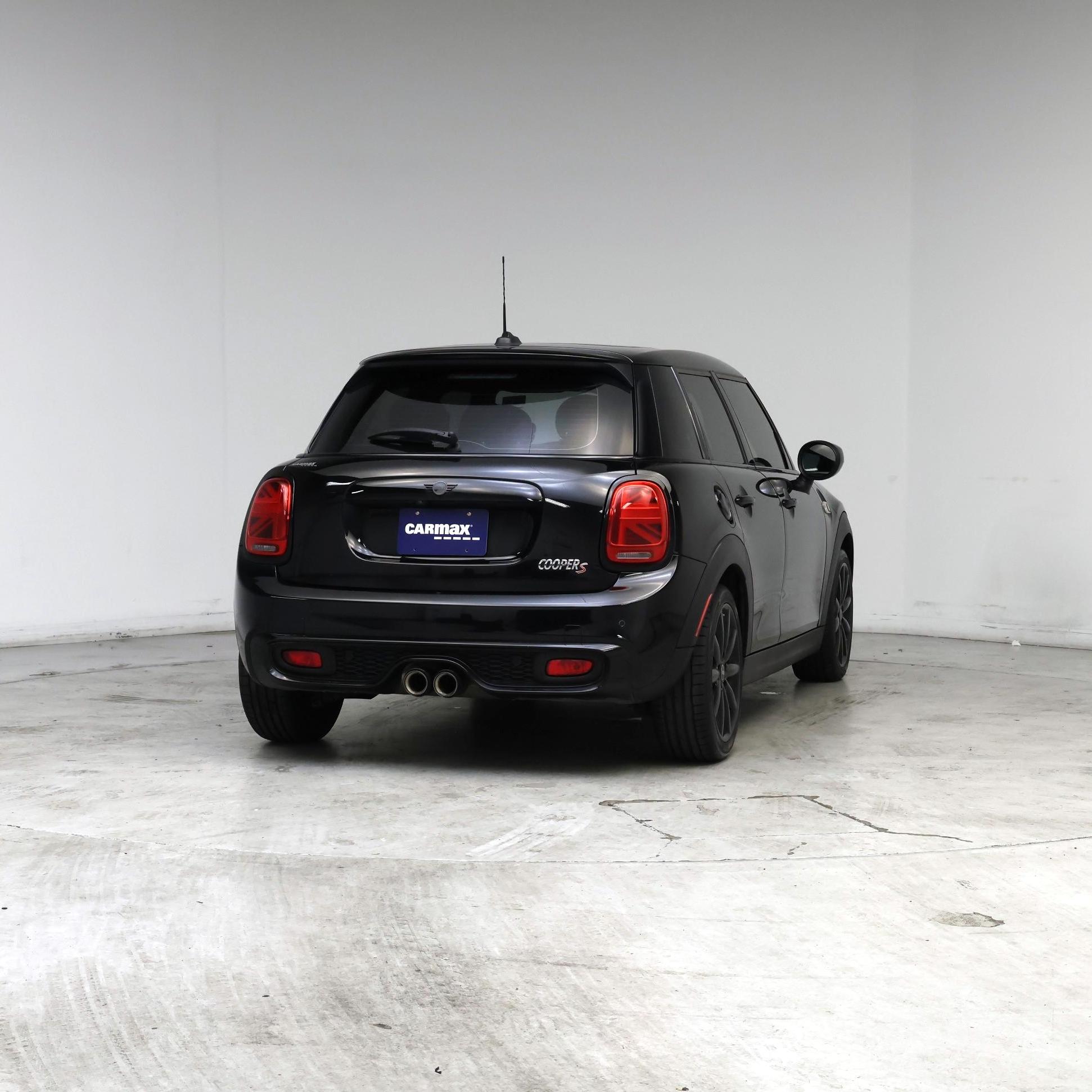 Thumbnail: 2020 MINI Cooper Hardtop - 8