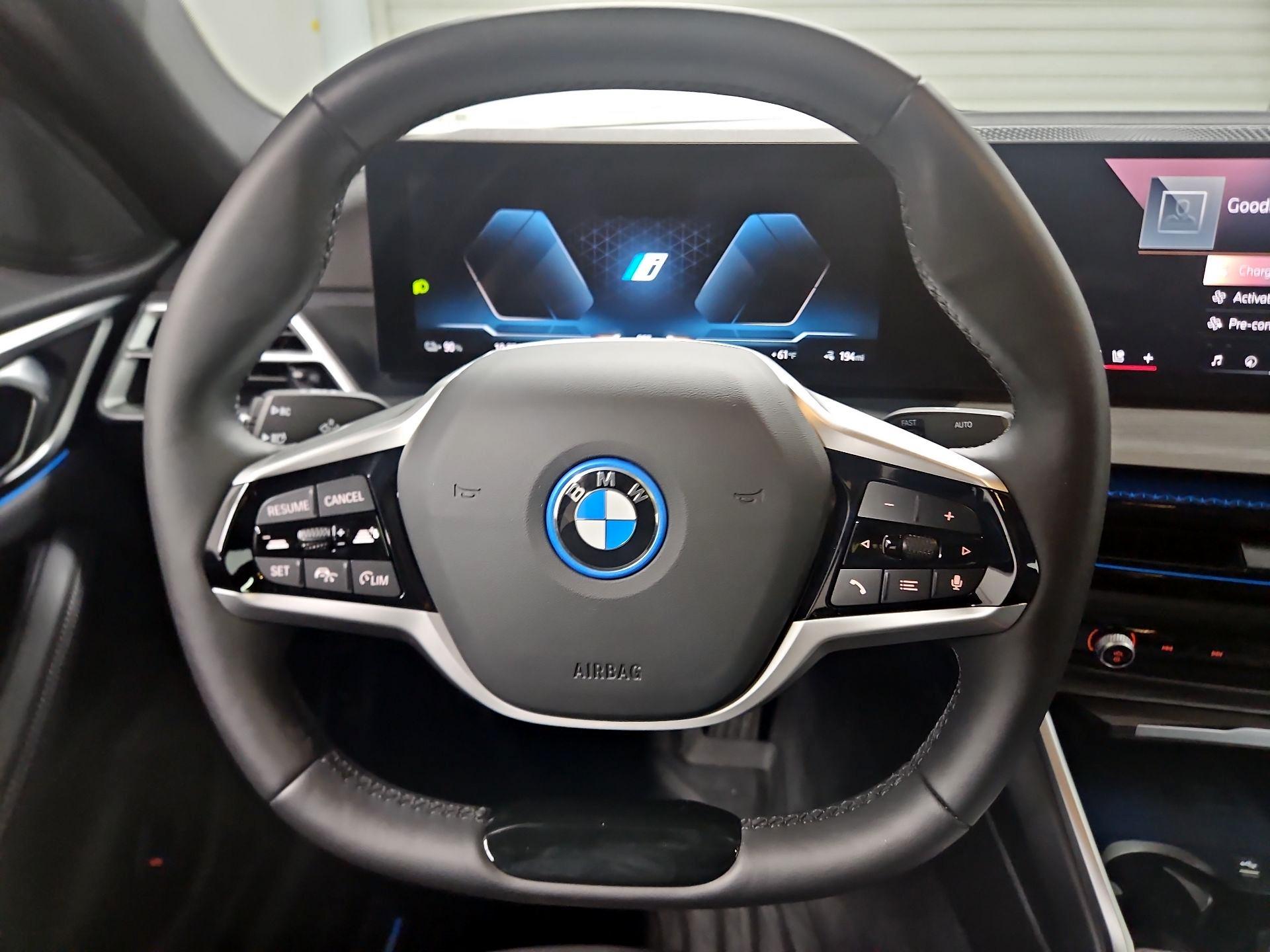 Thumbnail: 2025 BMW i4 - 10