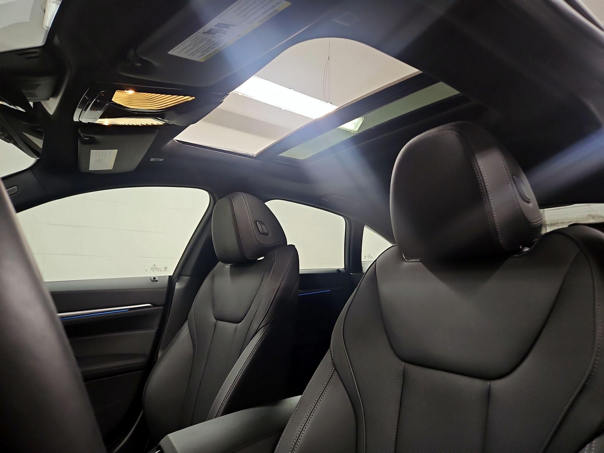 Thumbnail: 2025 BMW i4 - 20