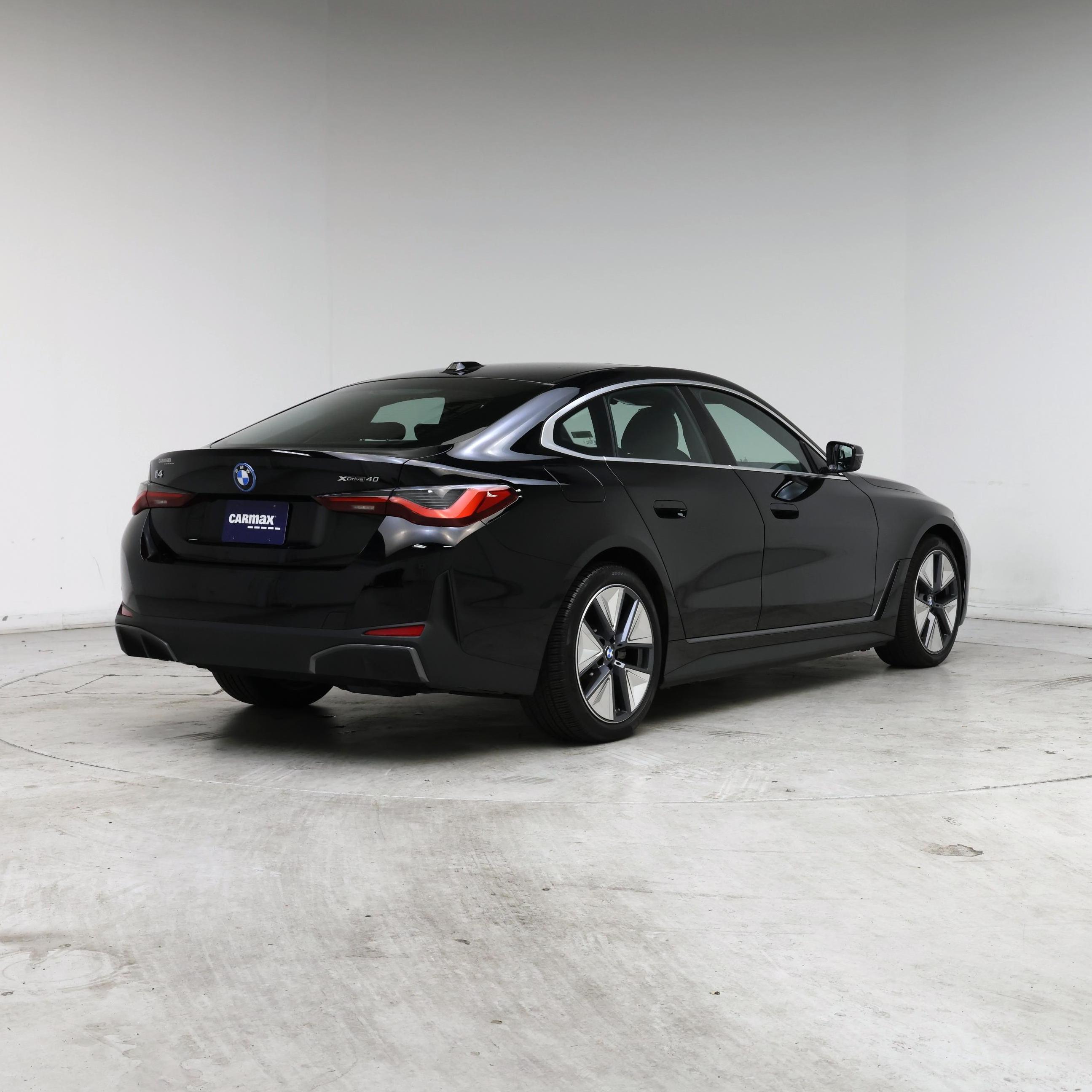 Thumbnail: 2025 BMW i4 - 8