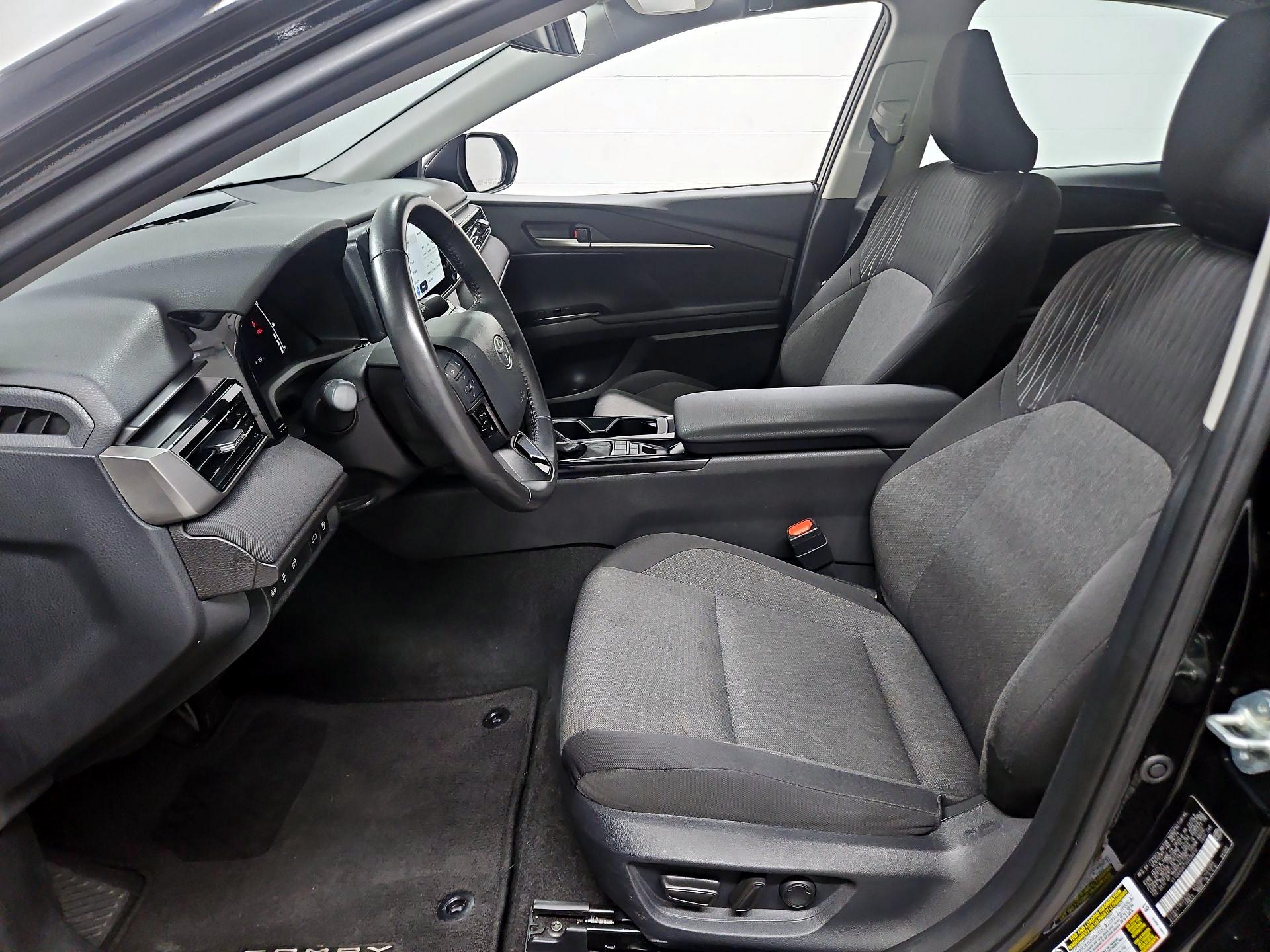 Thumbnail: 2025 Toyota Camry - 11