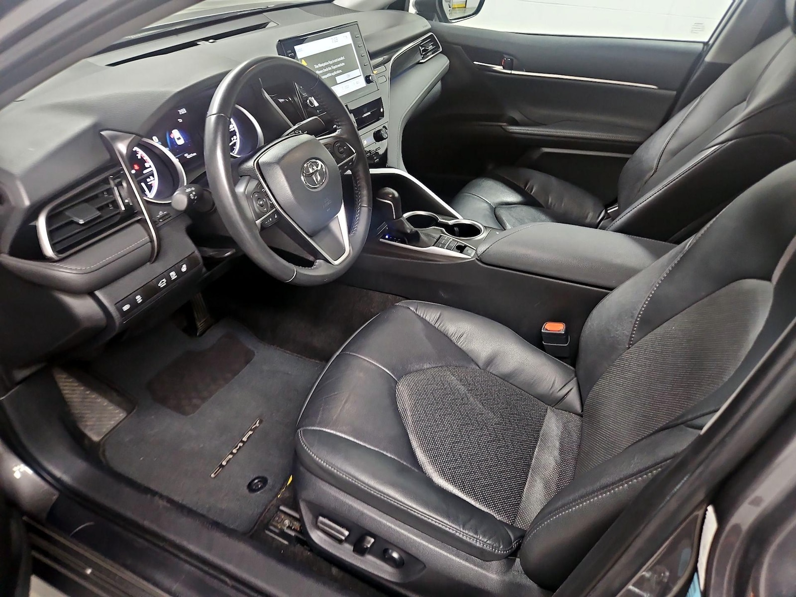 2024 Toyota Camry XLE - Photo 12
