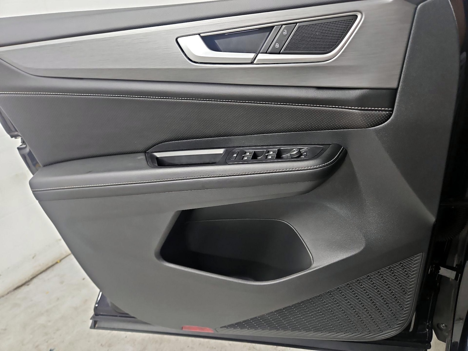 2026 Volkswagen Atlas Cross Sport SE - Photo 13