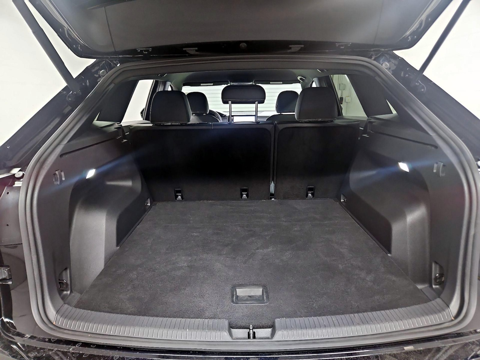 2026 Volkswagen Atlas Cross Sport SE - Photo 21