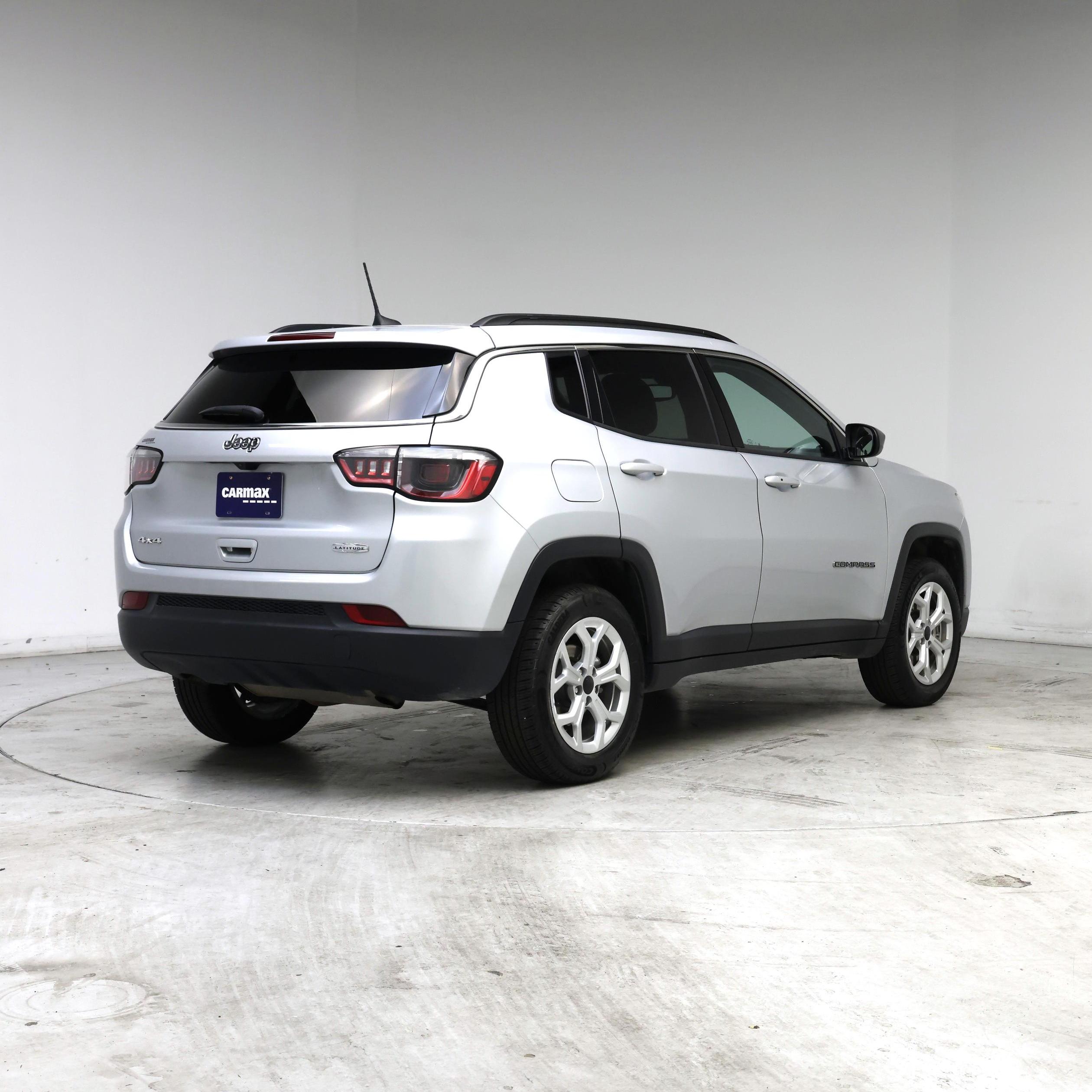 Thumbnail: 2024 Jeep Compass - 8