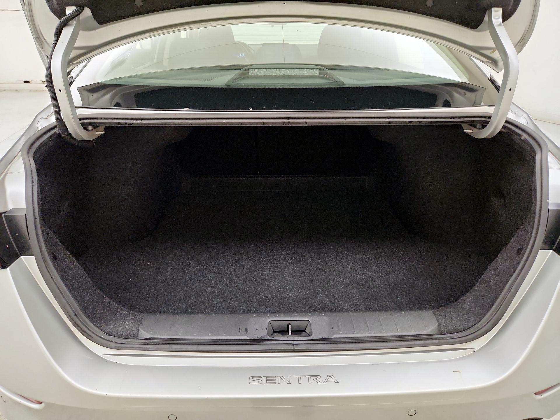Thumbnail: 2021 Nissan Sentra - 20