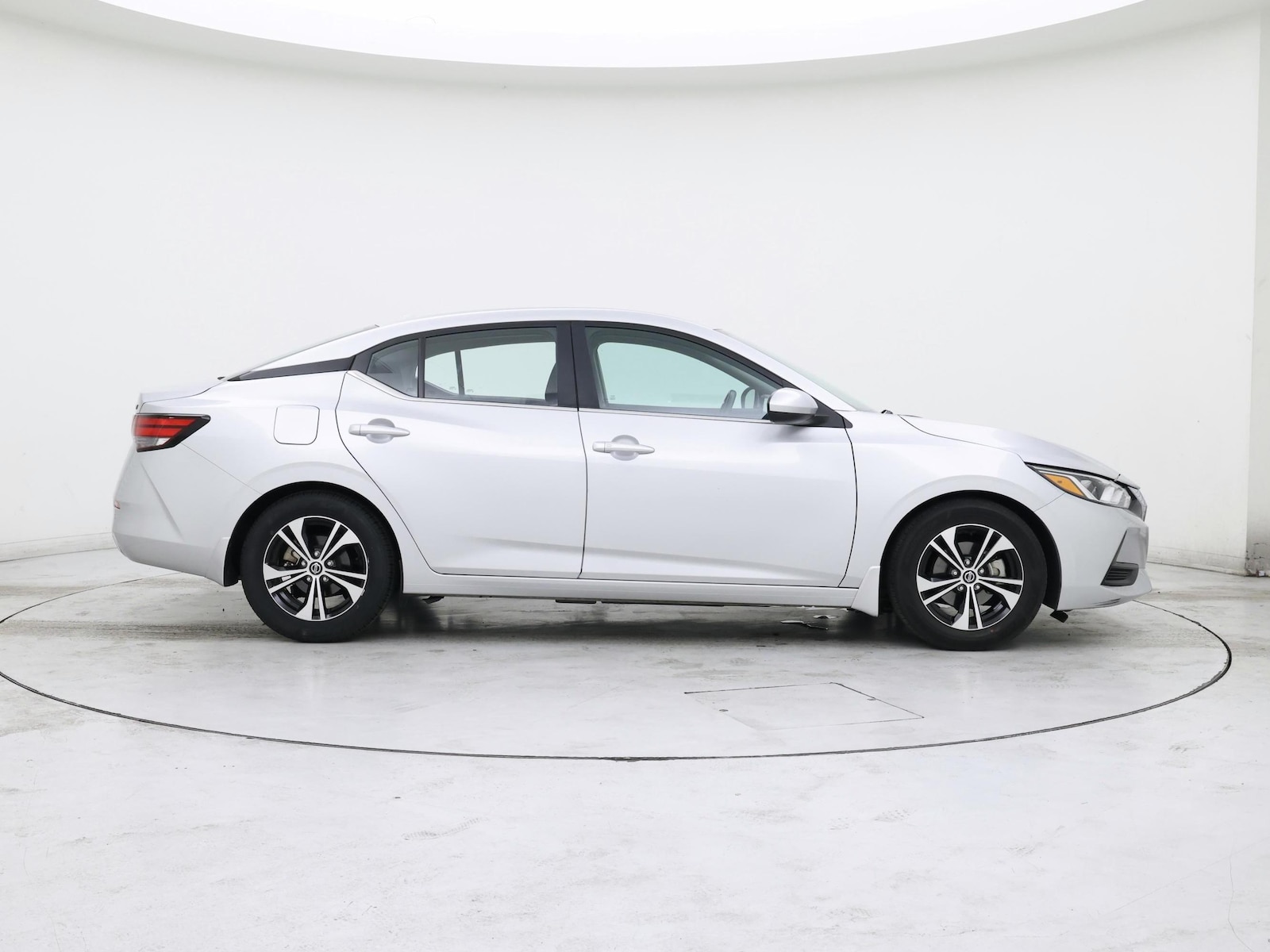 2021 Nissan Sentra SV - Photo 8