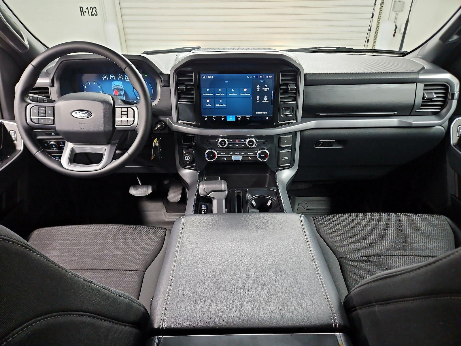 Apple CarPlay® & Android Auto™