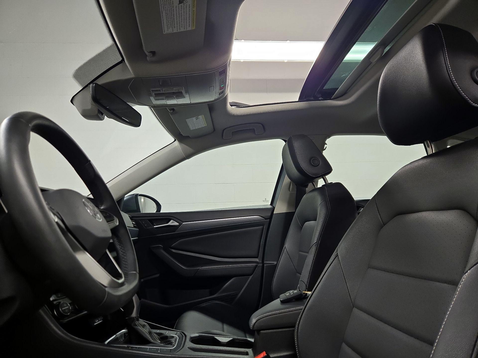 Thumbnail: 2024 Volkswagen Jetta - 19