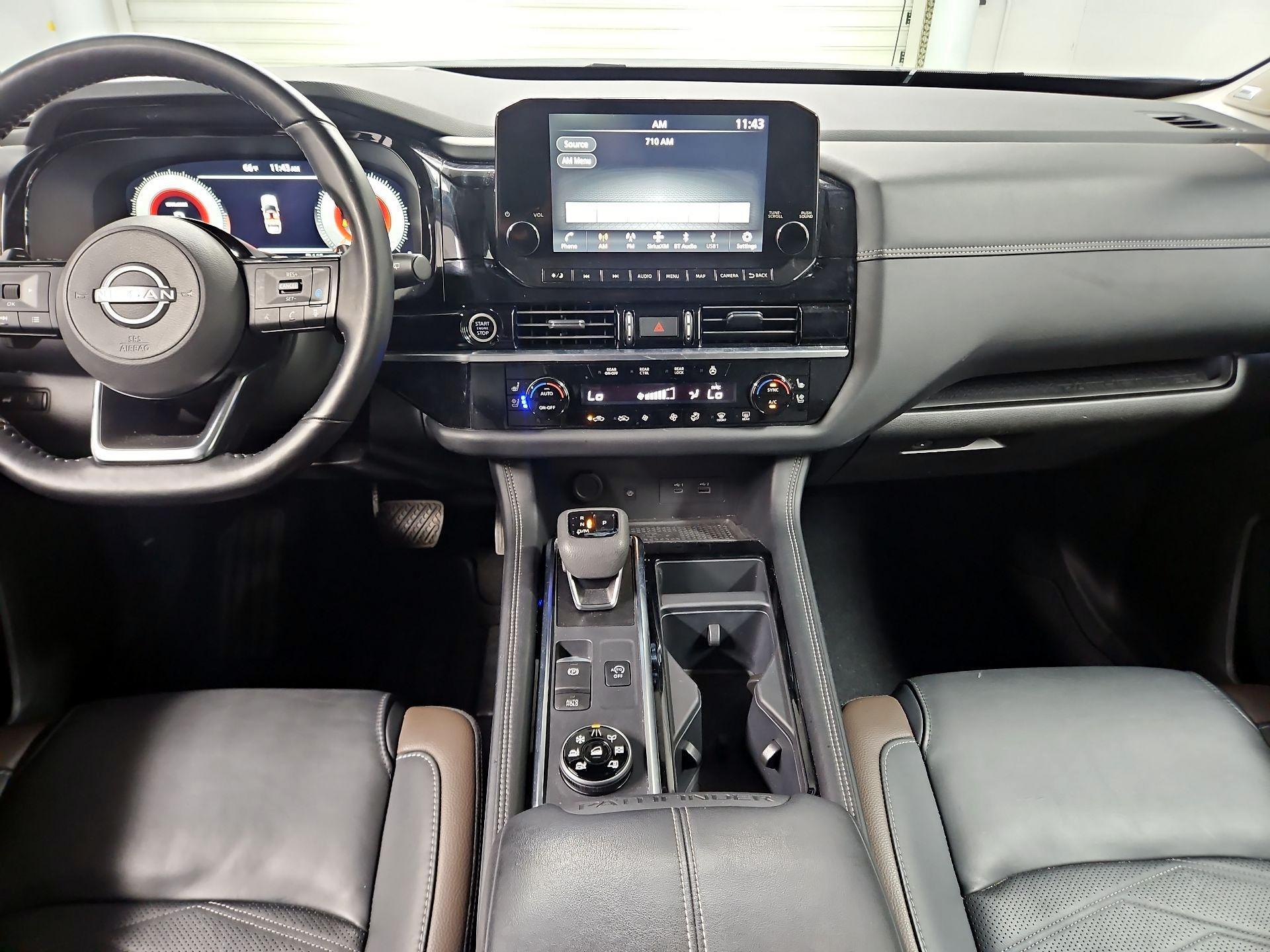 Thumbnail: 2023 Nissan Pathfinder - 9