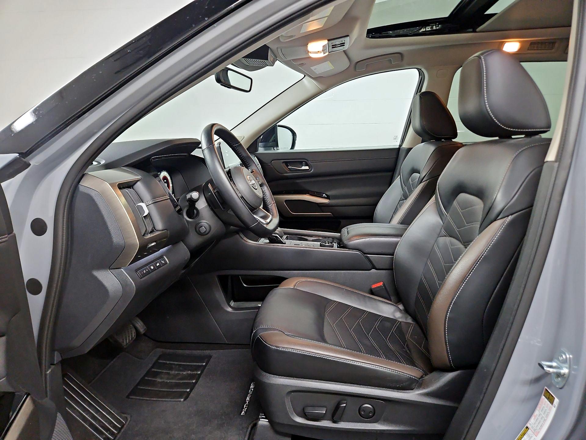 Thumbnail: 2023 Nissan Pathfinder - 11