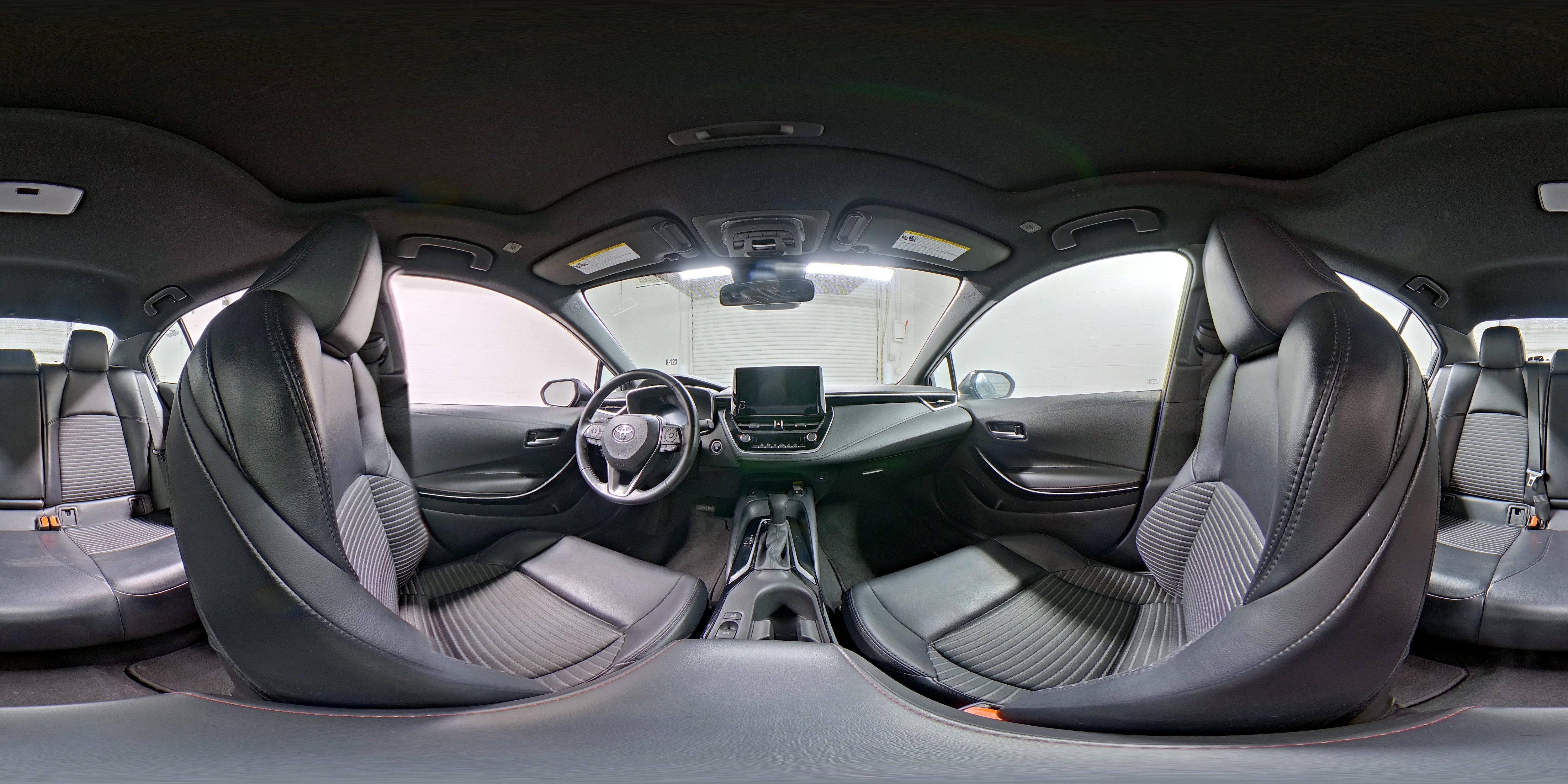 2024 Toyota Corolla XSE - Photo 25