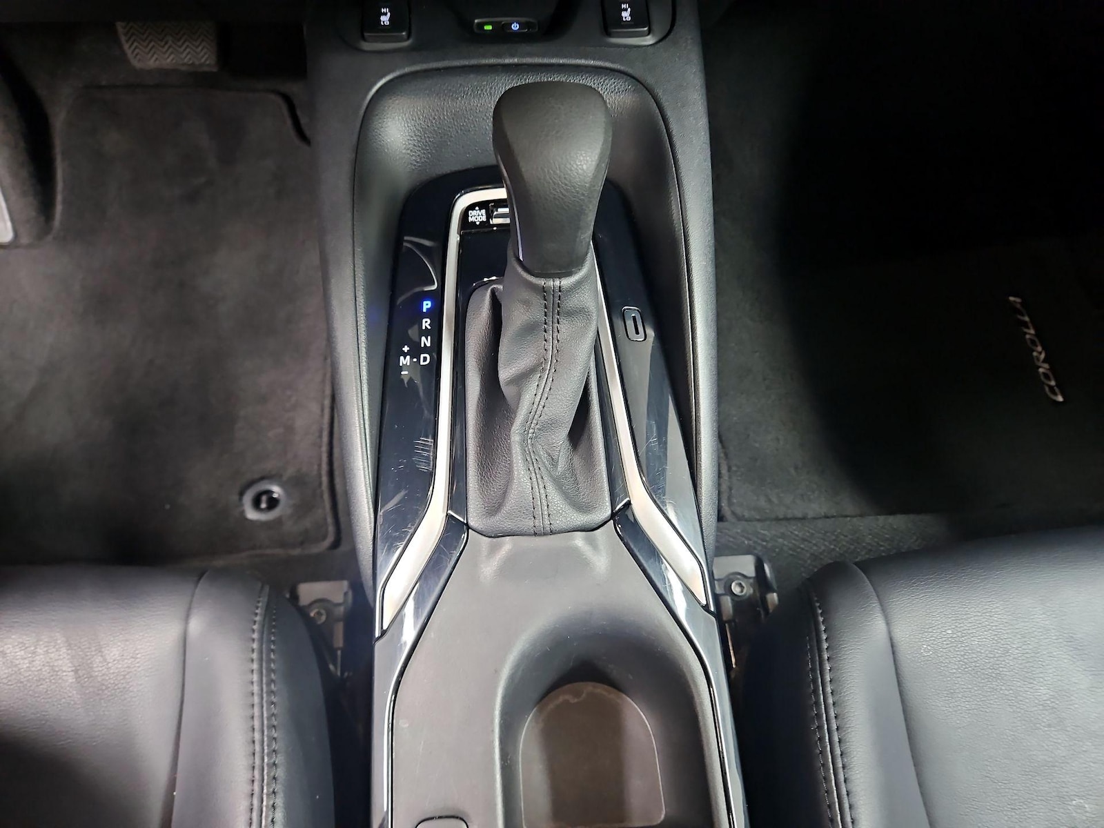 2024 Toyota Corolla XSE - Photo 18
