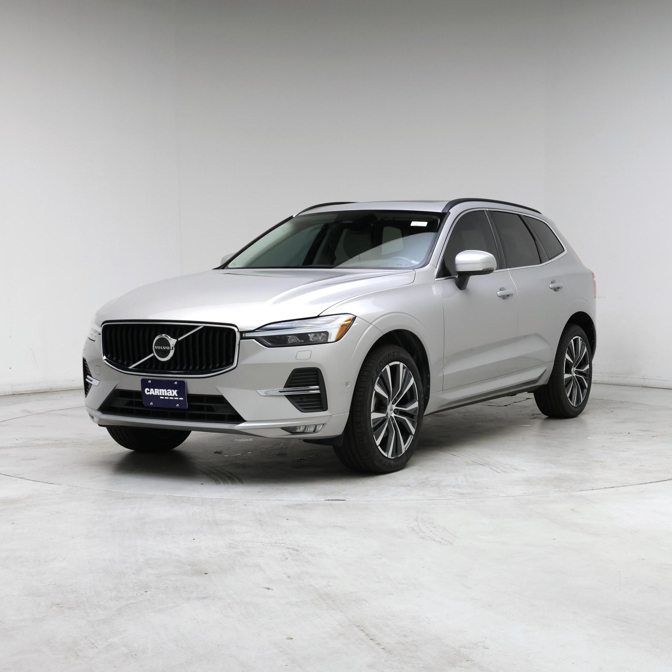 Thumbnail: 2022 Volvo XC60 - 4