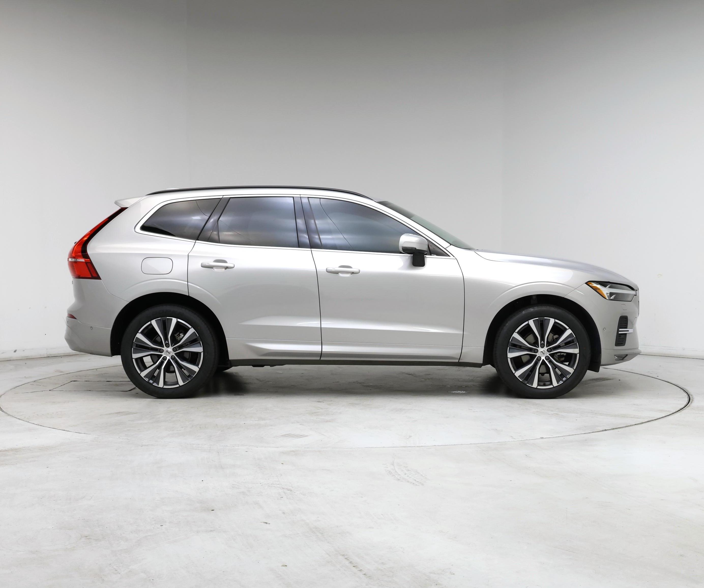 Thumbnail: 2022 Volvo XC60 - 7