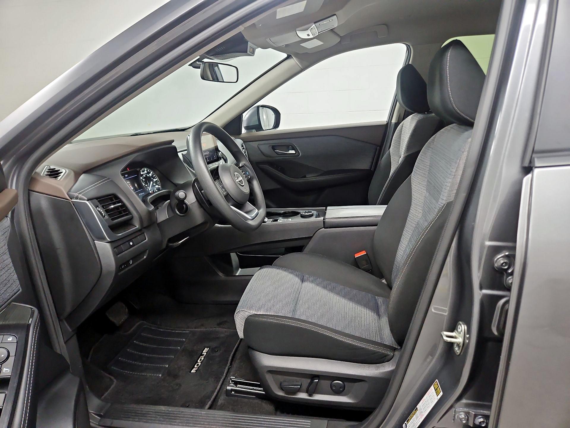 Thumbnail: 2023 Nissan Rogue - 11