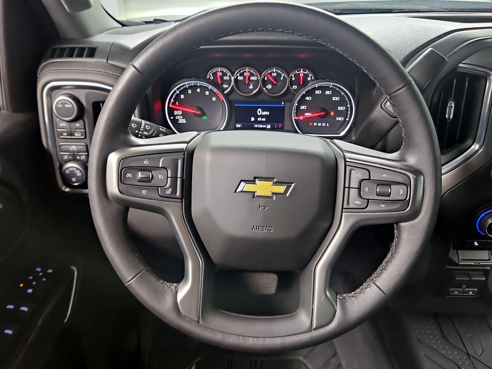 2021 Chevrolet Silverado 1500 LT - Photo 11