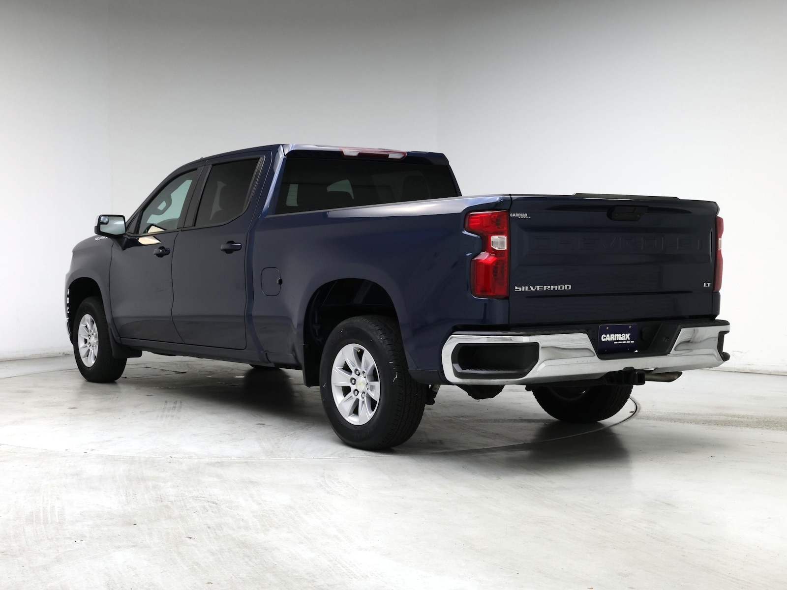 2021 Chevrolet Silverado 1500 LT - Photo 3