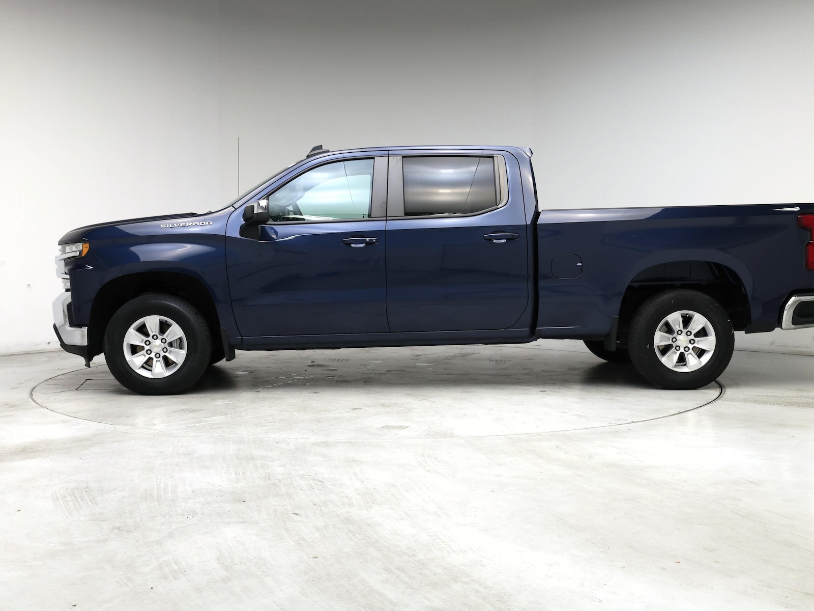 2021 Chevrolet Silverado 1500 LT - Photo 4